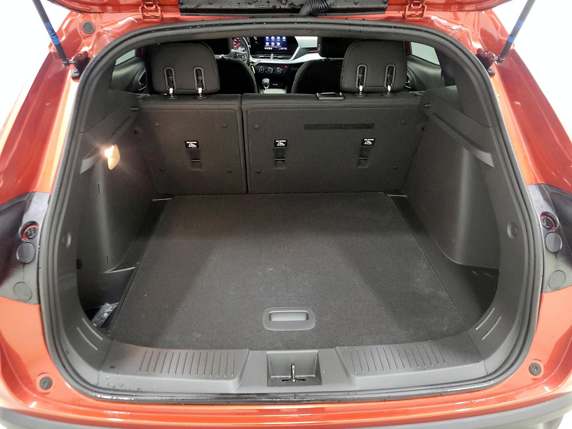 Thumbnail: 2024 Chevrolet Trax - 20
