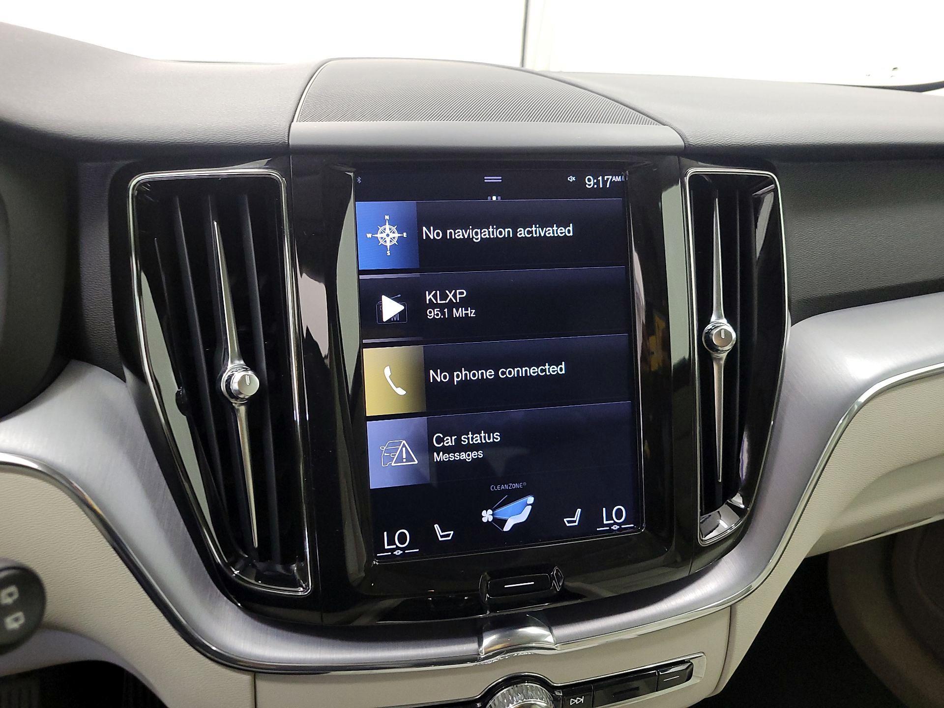 Thumbnail: 2020 Volvo XC60 - 15