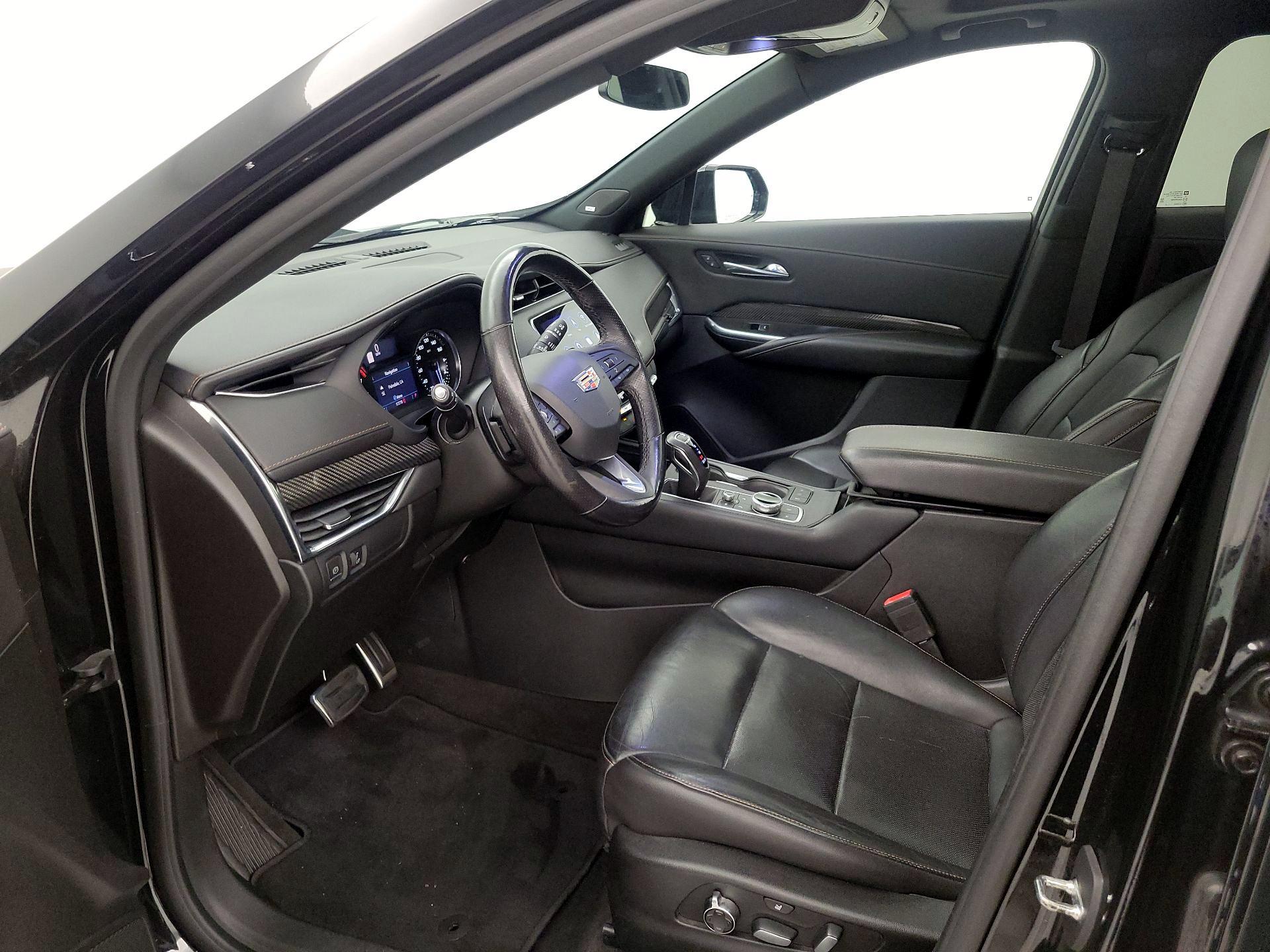Thumbnail: 2019 Cadillac XT4 - 11