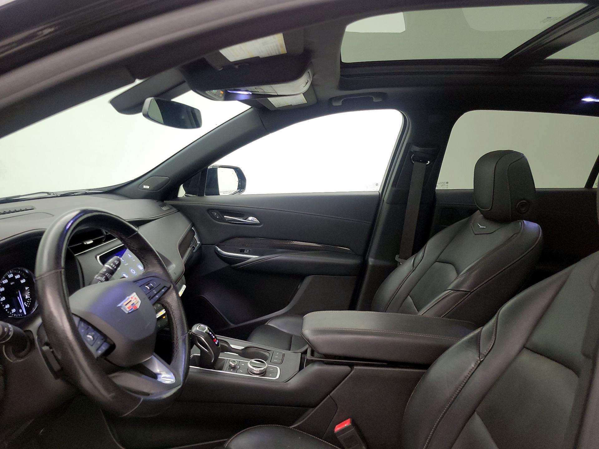 Thumbnail: 2019 Cadillac XT4 - 20