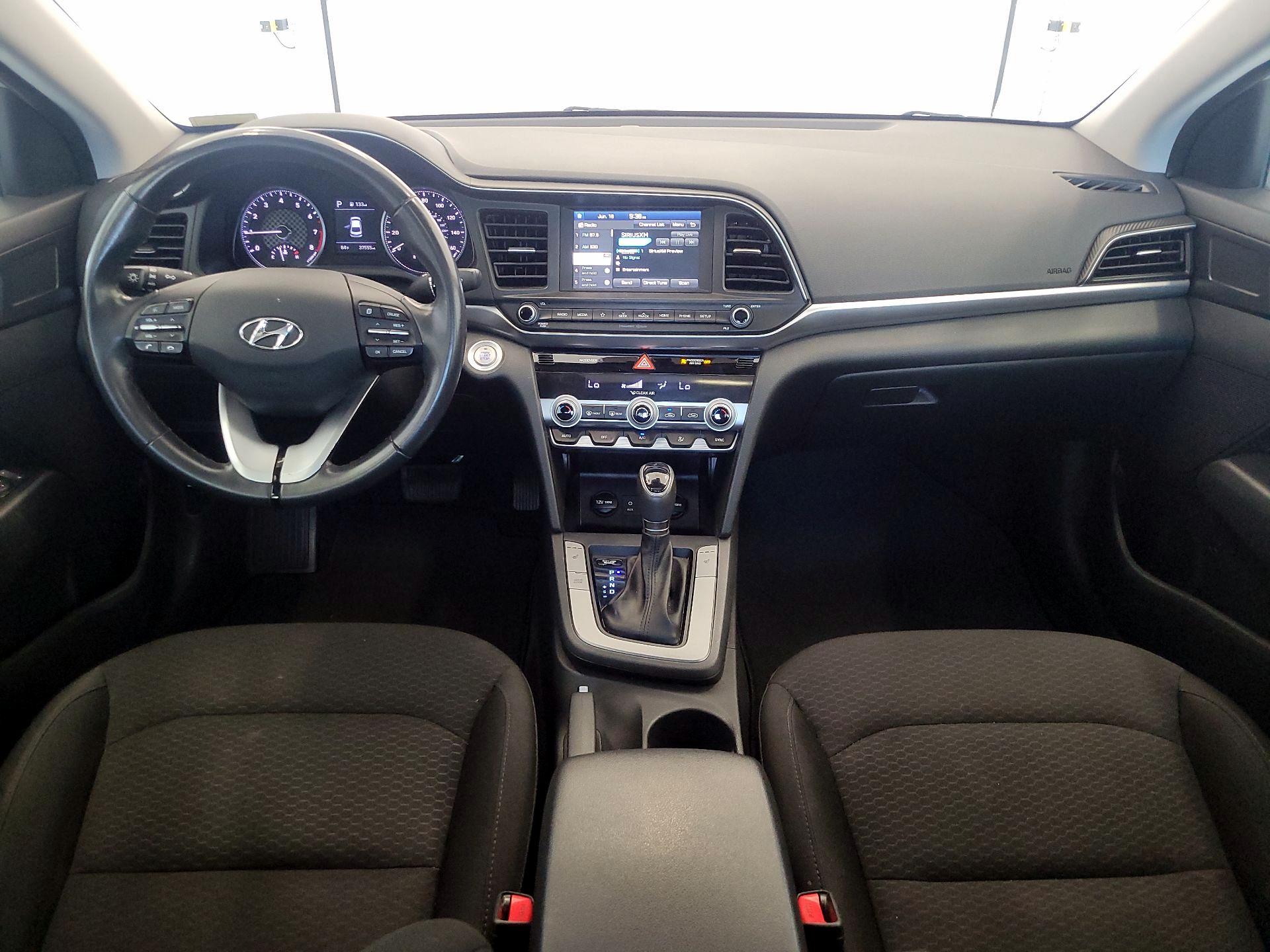 Thumbnail: 2020 Hyundai Elantra - 9
