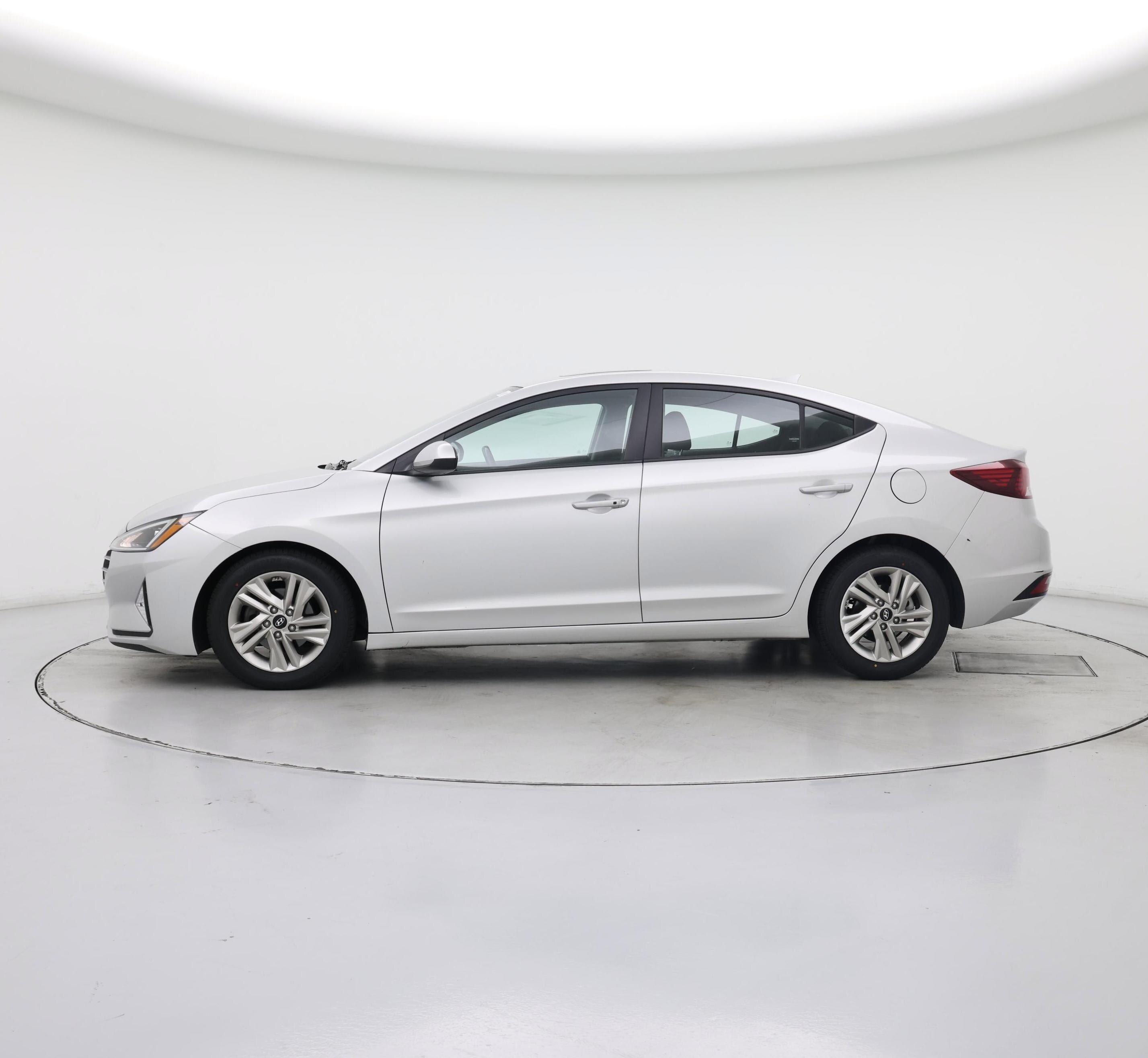 Thumbnail: 2020 Hyundai Elantra - 3