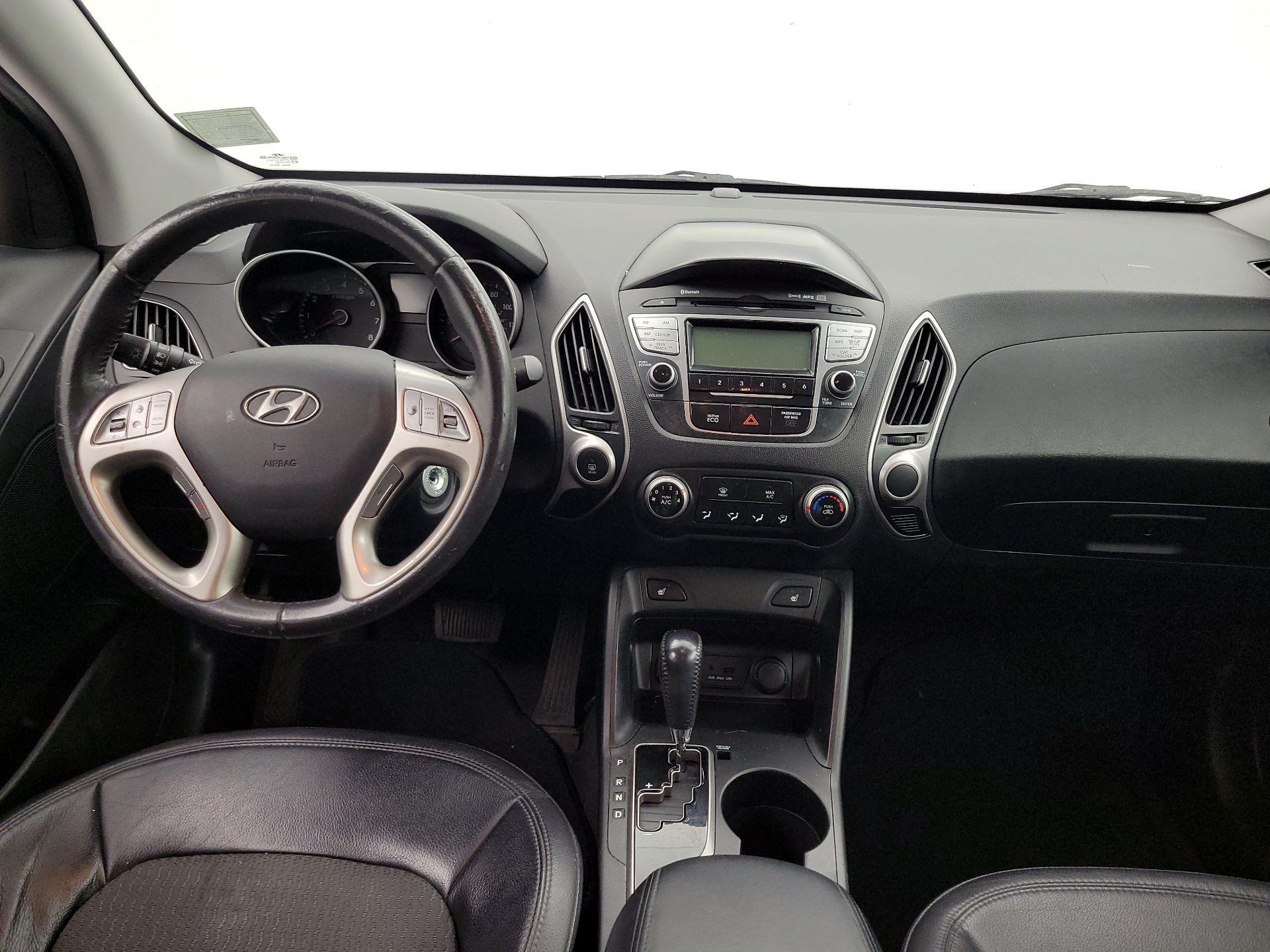 Thumbnail: 2013 Hyundai Tucson - 9