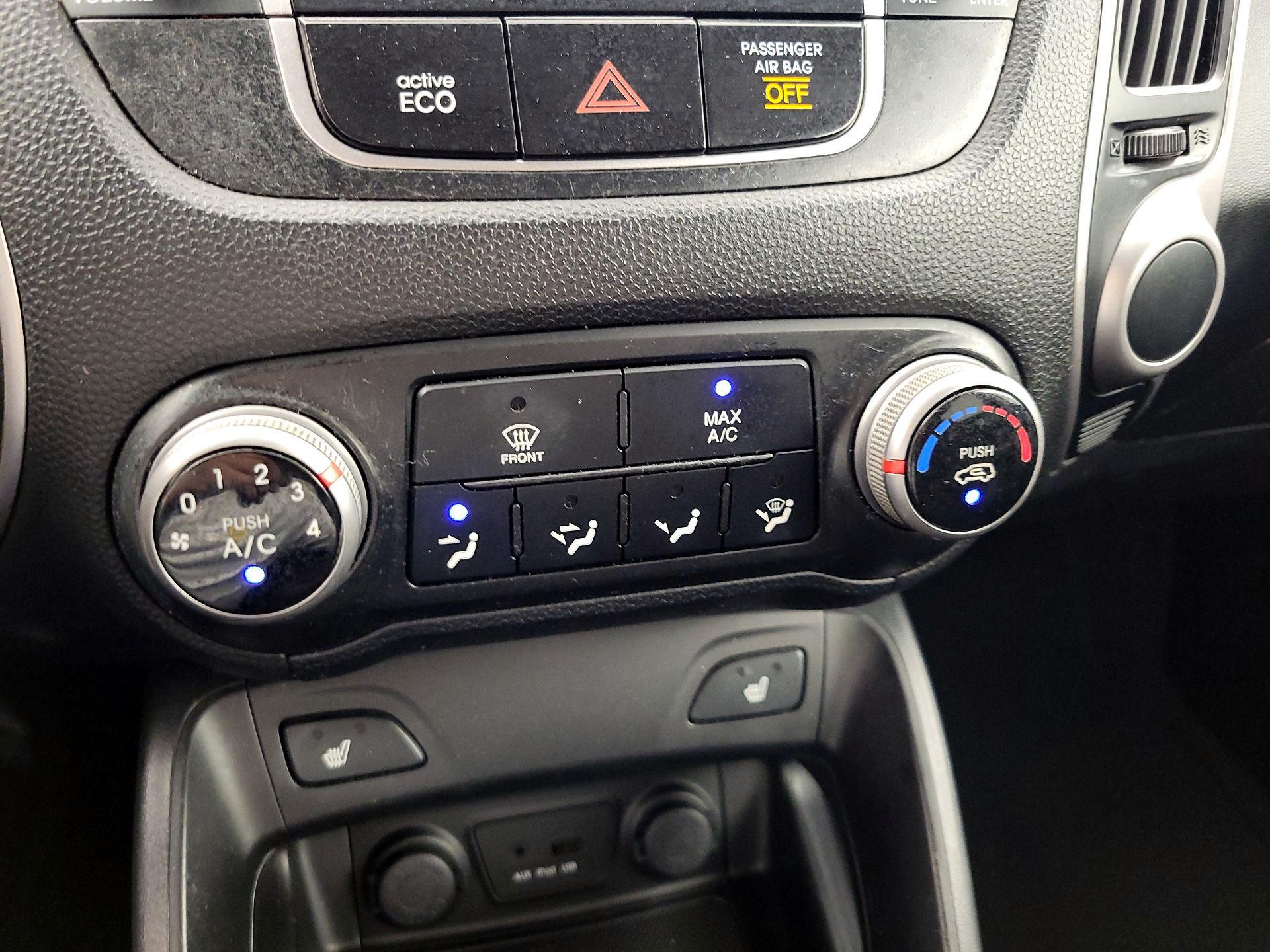 Thumbnail: 2013 Hyundai Tucson - 15