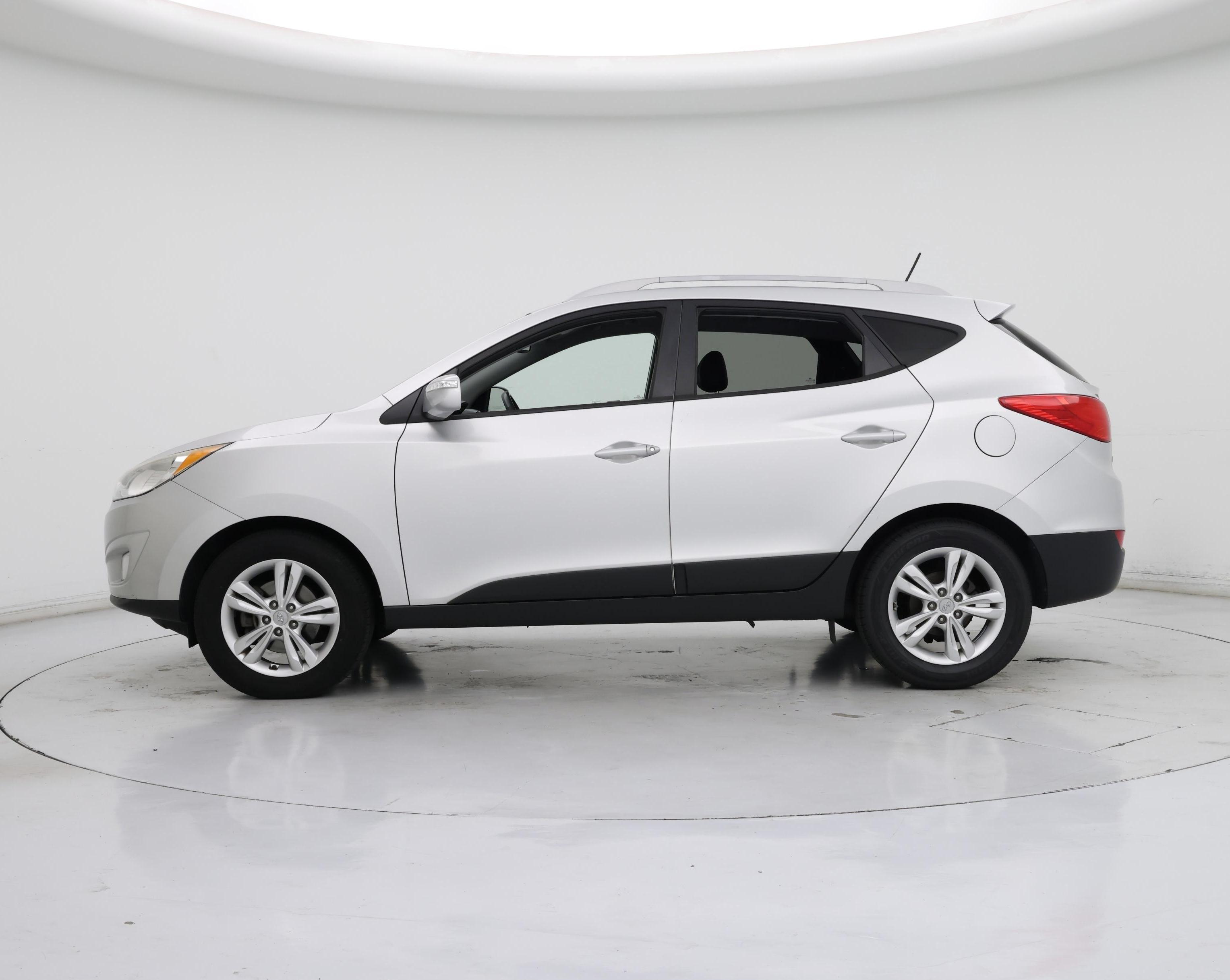 Thumbnail: 2013 Hyundai Tucson - 3