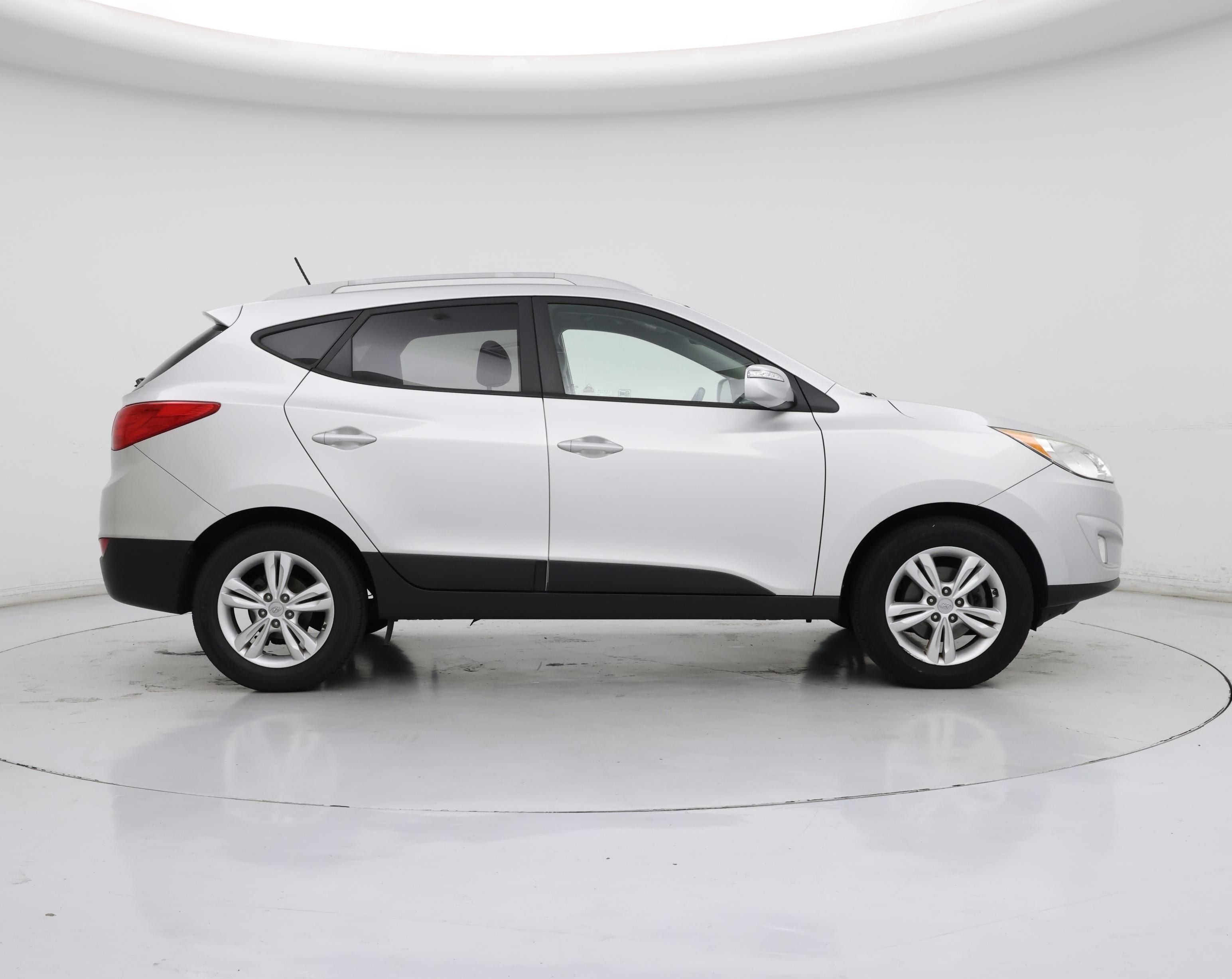 Thumbnail: 2013 Hyundai Tucson - 7