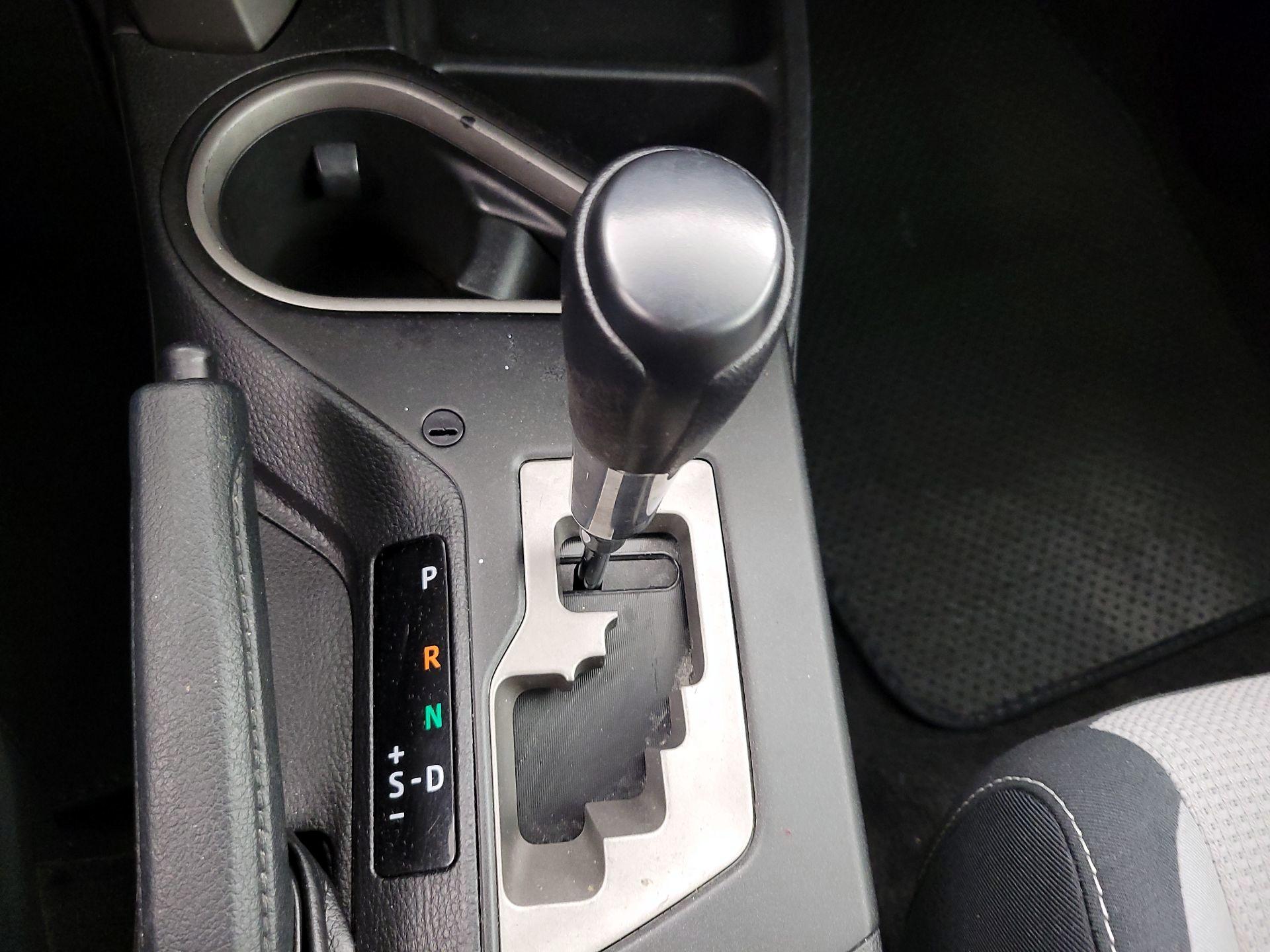 Thumbnail: 2016 Toyota RAV4 - 17
