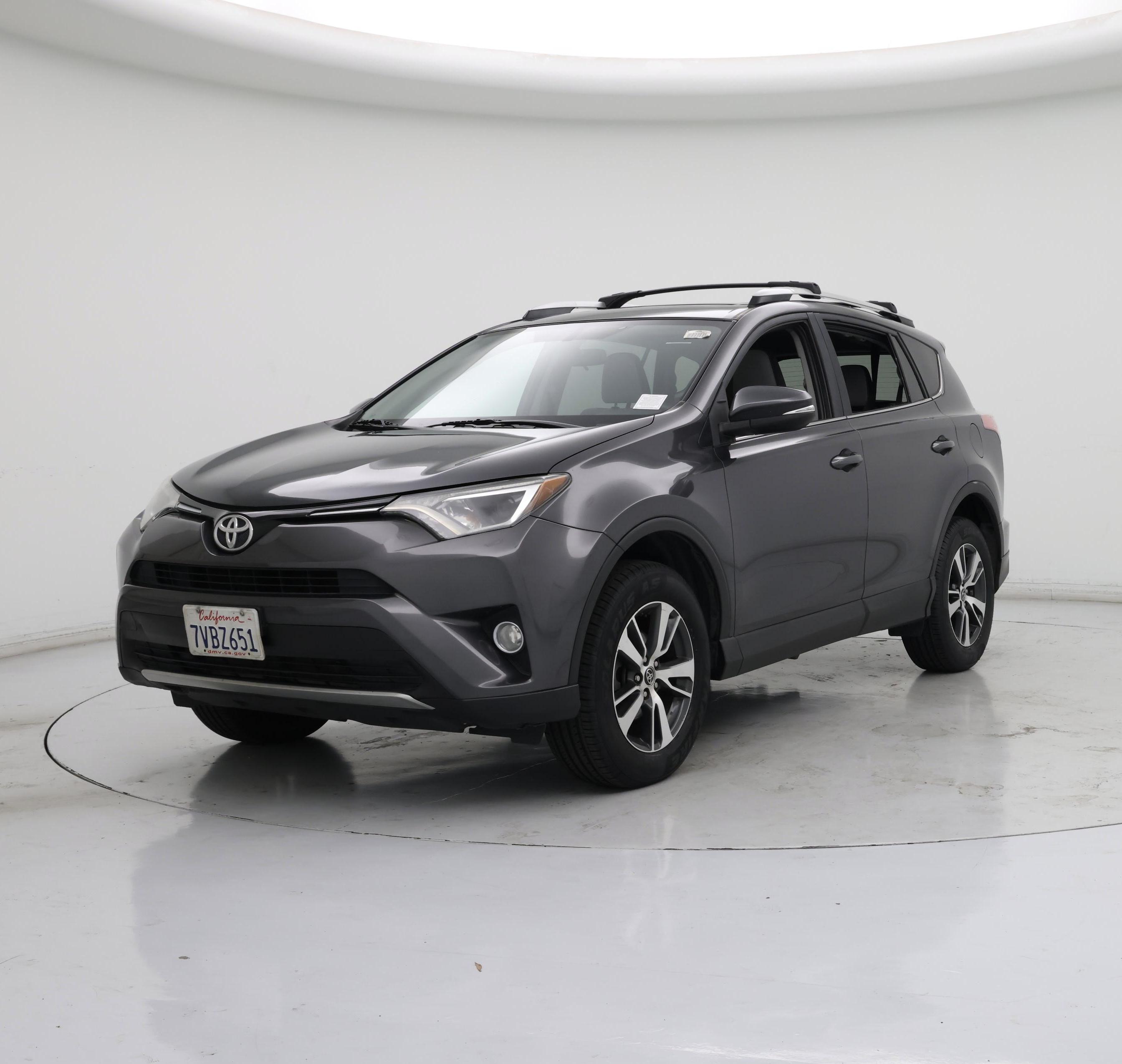 Thumbnail: 2016 Toyota RAV4 - 4