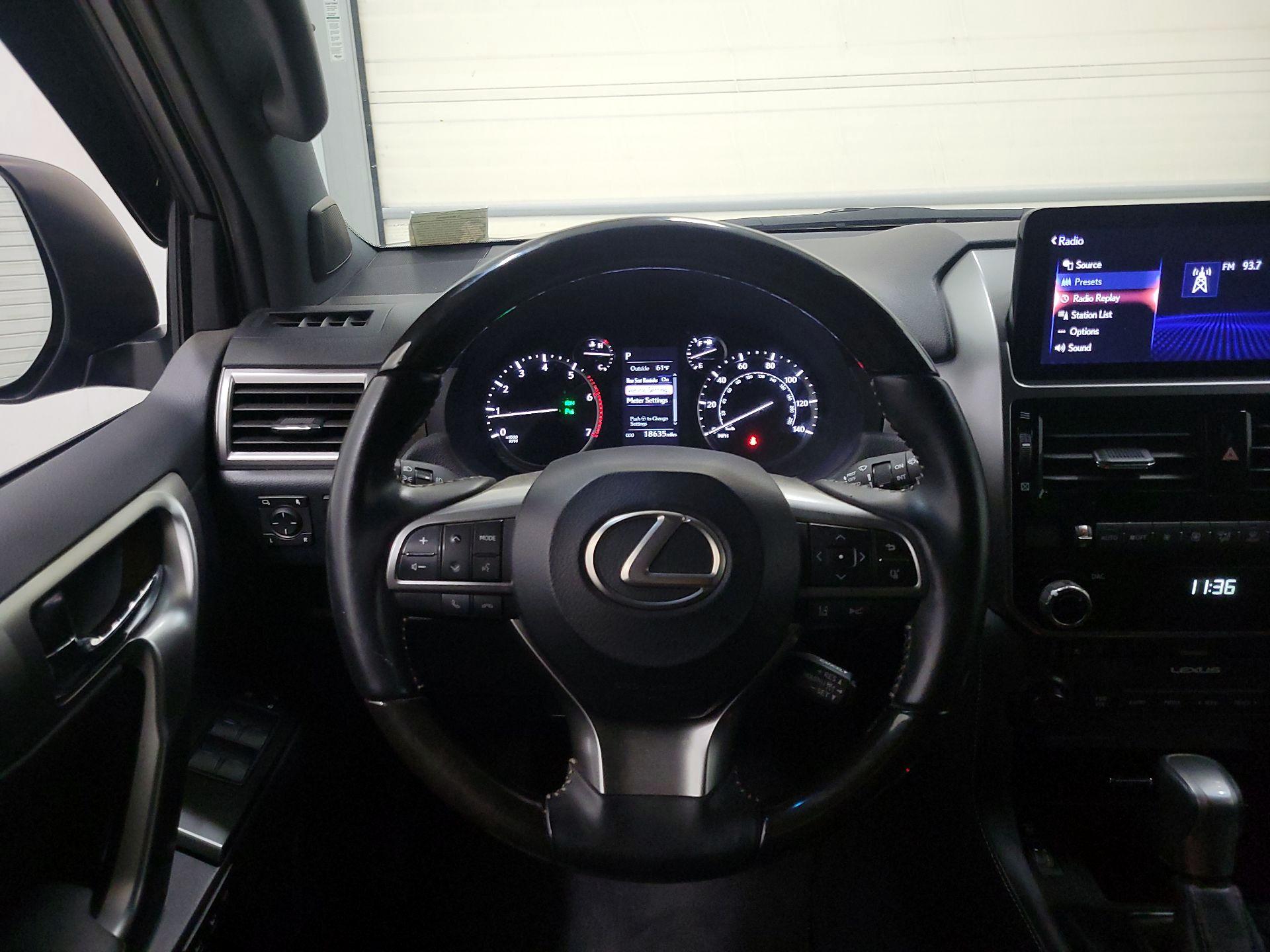 Thumbnail: 2023 Lexus GX - 10