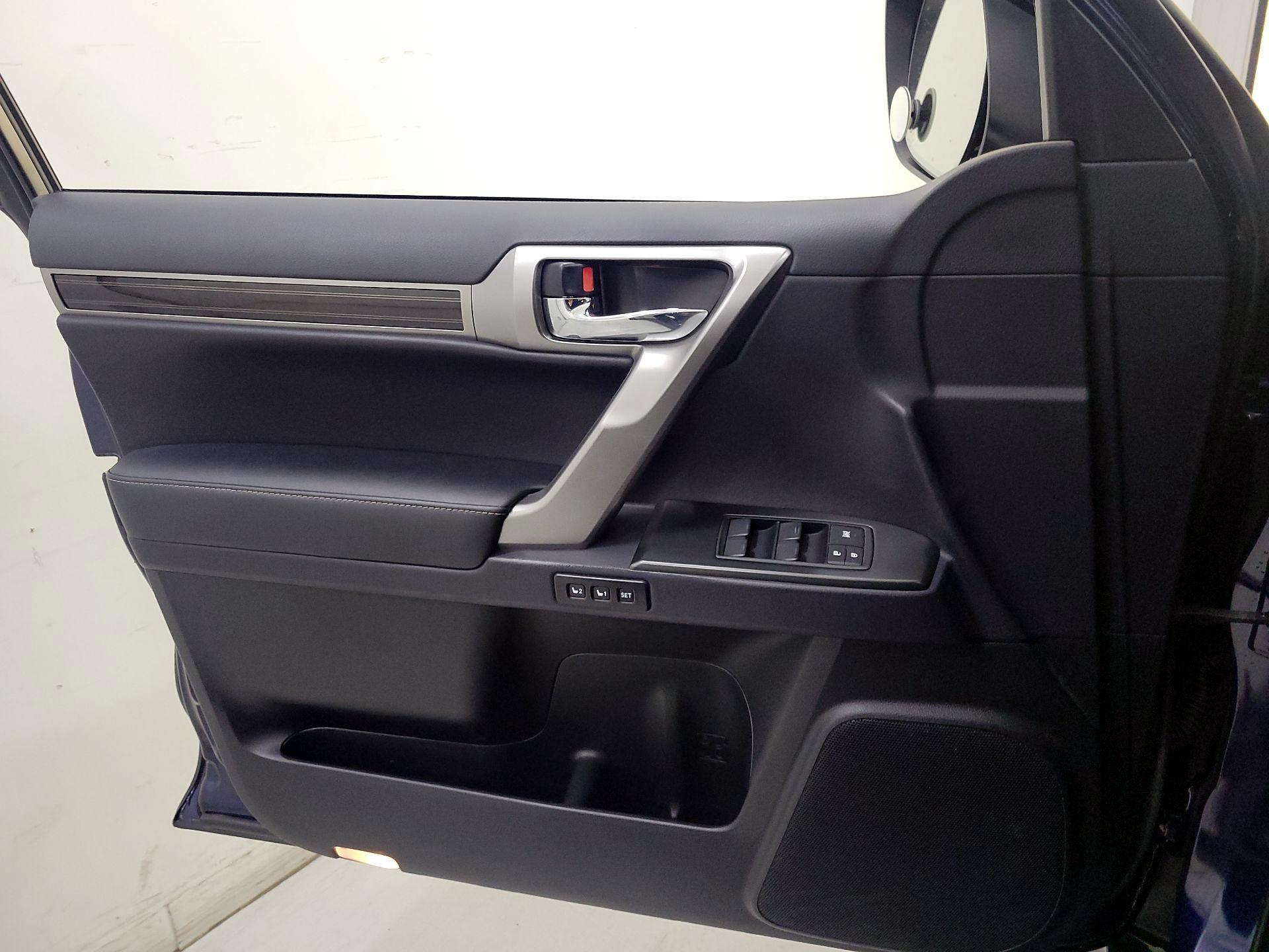 Thumbnail: 2023 Lexus GX - 12