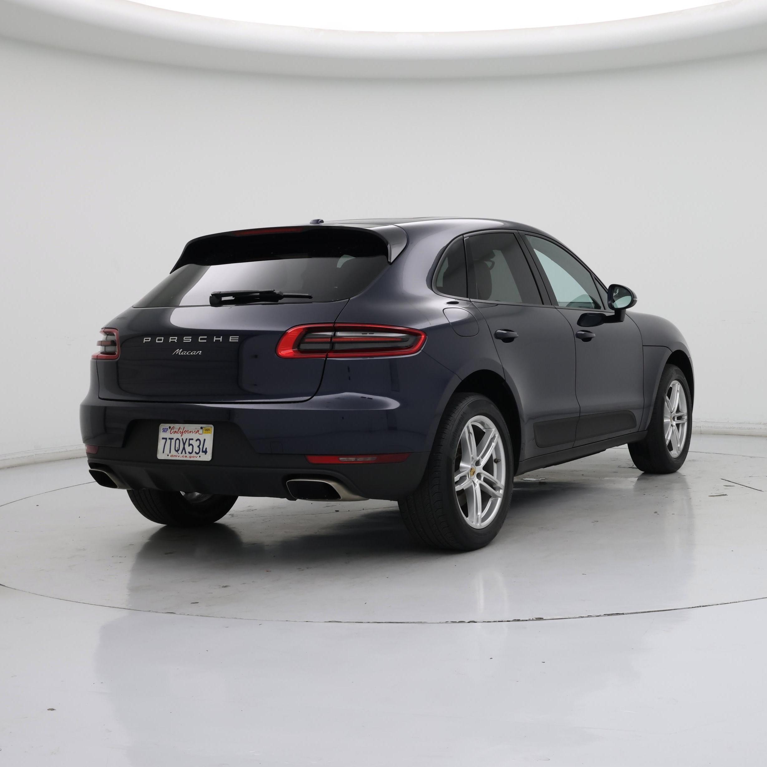 Thumbnail: 2017 Porsche Macan - 8