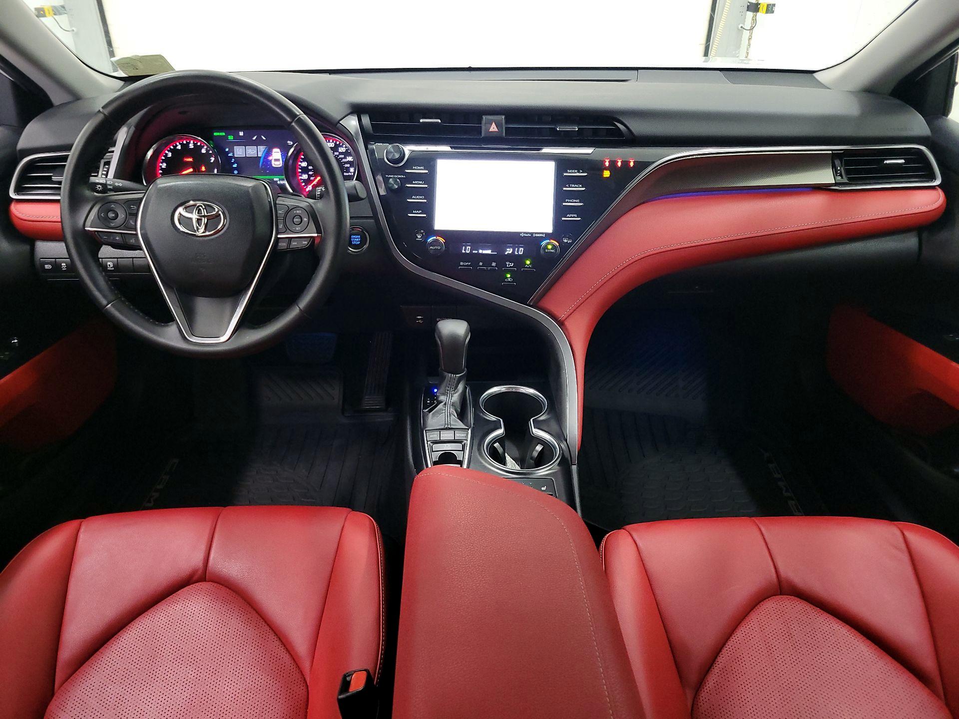 Thumbnail: 2019 Toyota Camry - 9