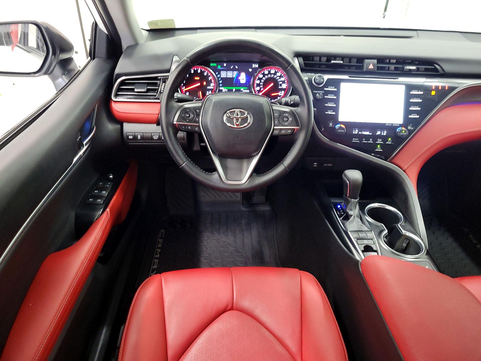 Thumbnail: 2019 Toyota Camry - 10