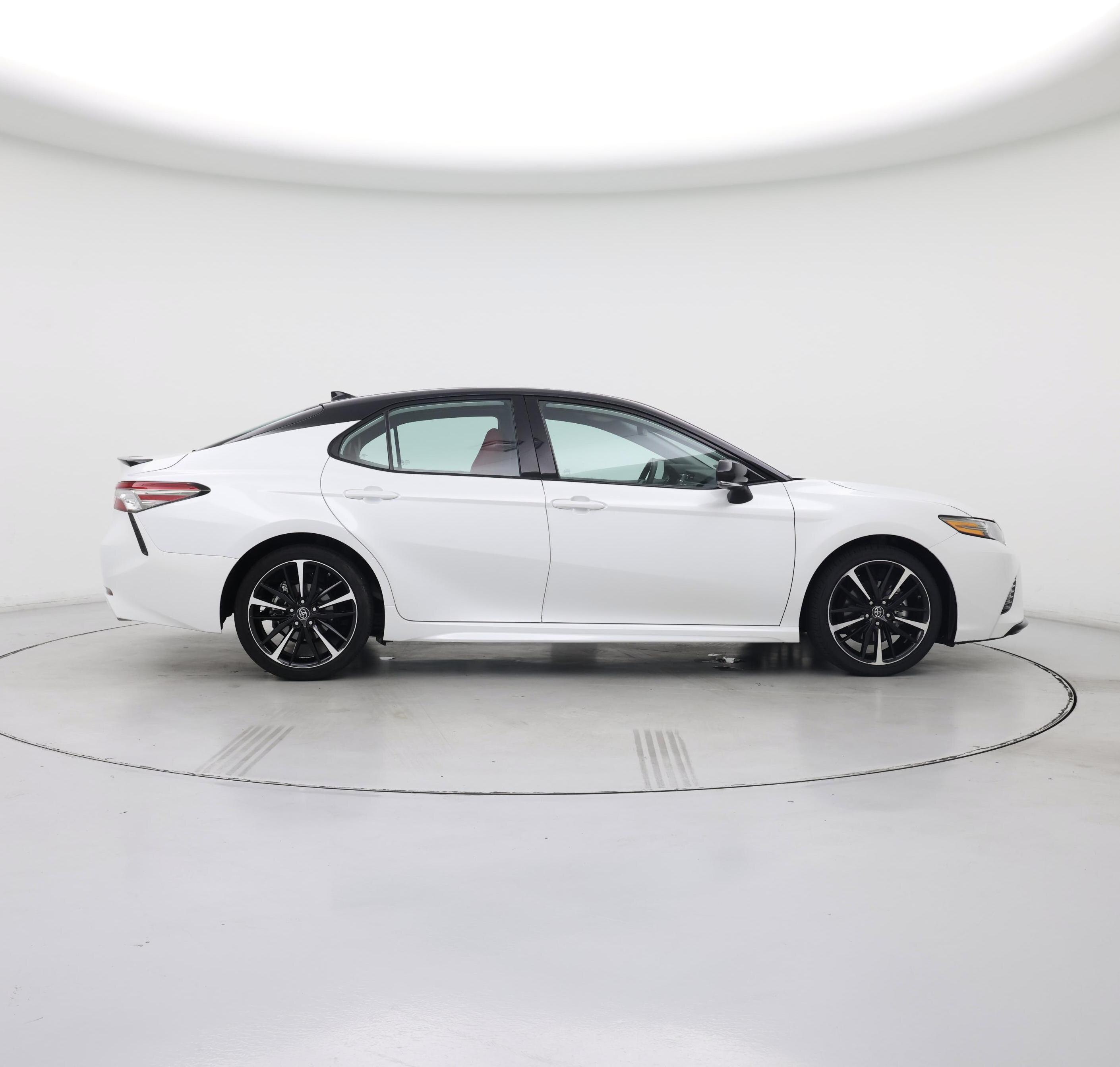 Thumbnail: 2019 Toyota Camry - 7