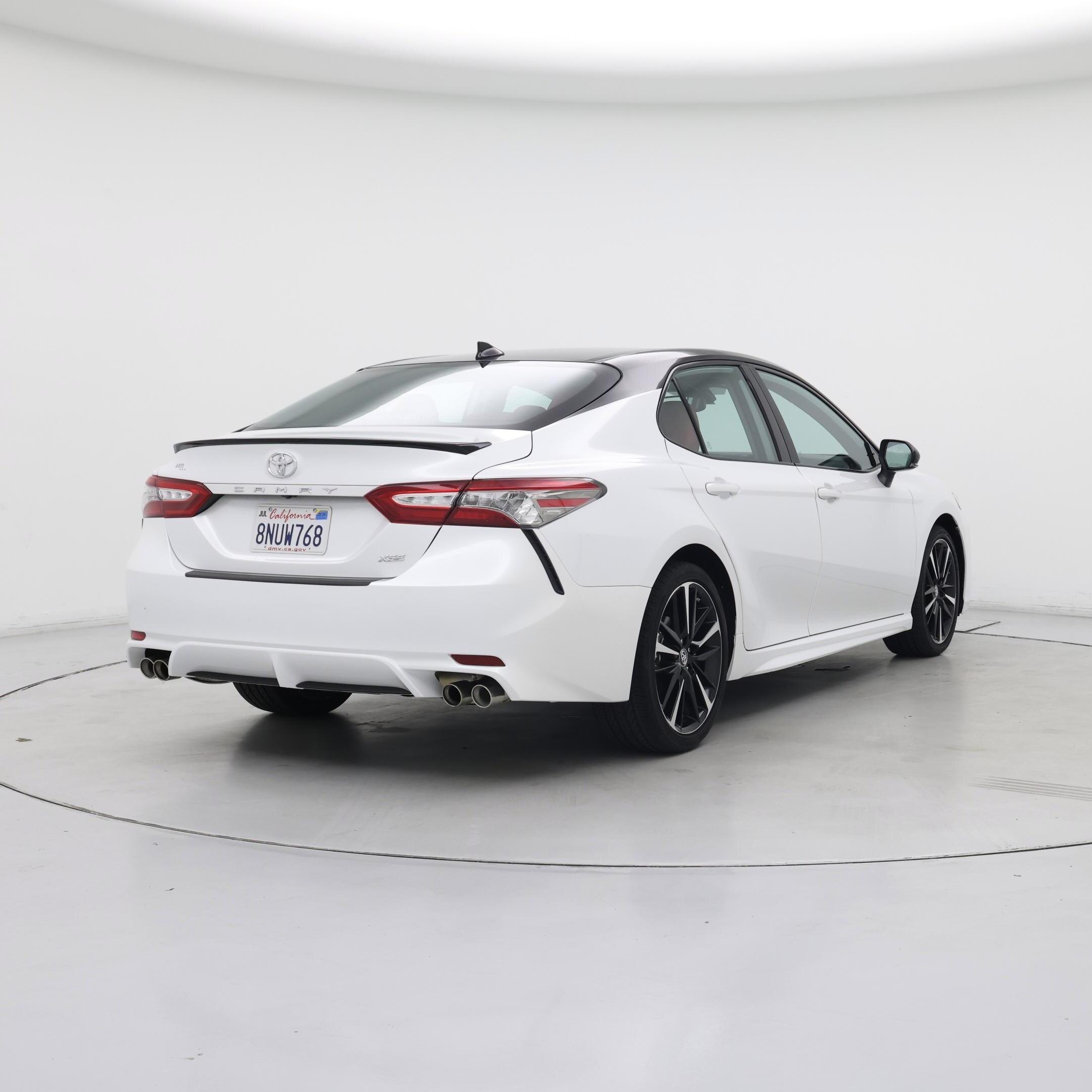 Thumbnail: 2019 Toyota Camry - 8