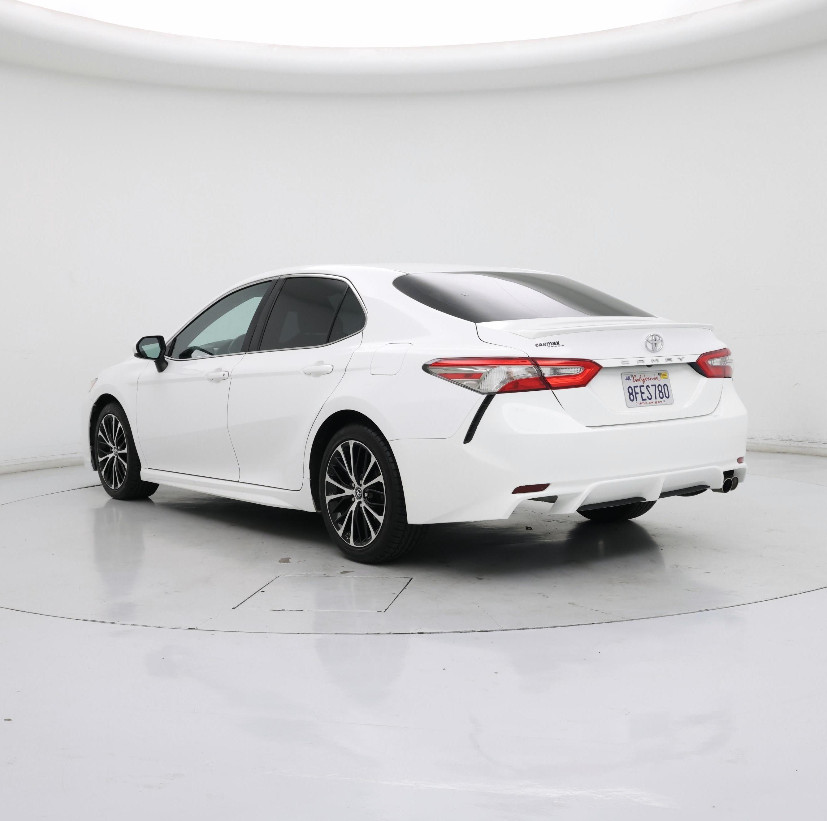 Thumbnail: 2018 Toyota Camry - 2