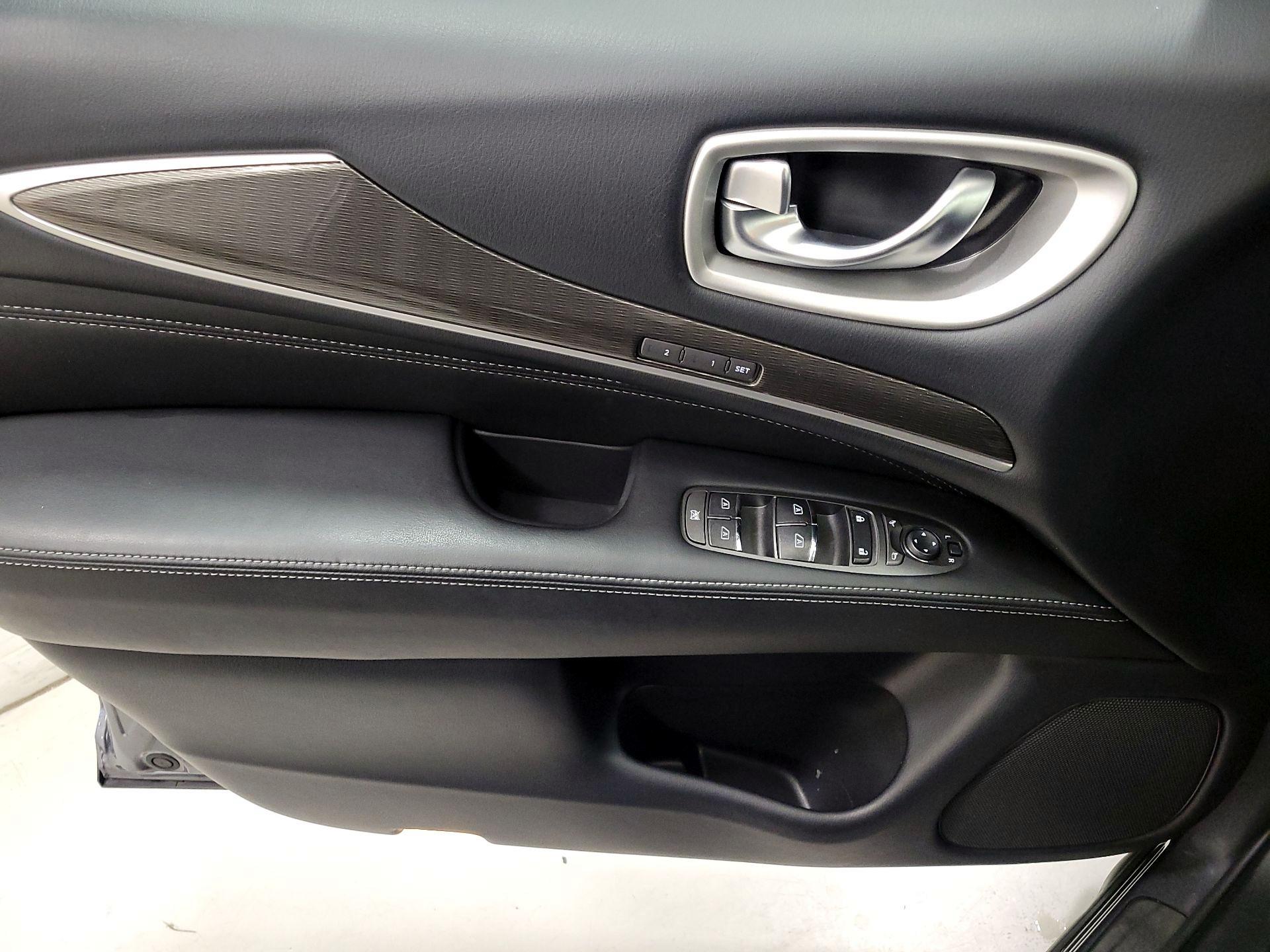 Thumbnail: 2019 INFINITI QX60 - 12