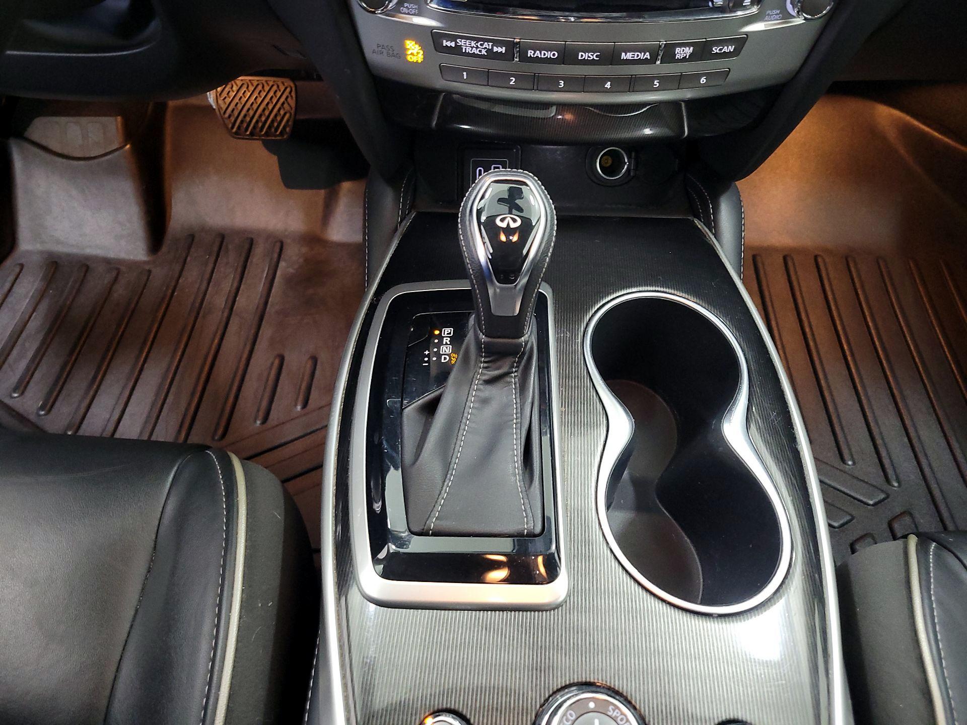 Thumbnail: 2019 INFINITI QX60 - 18