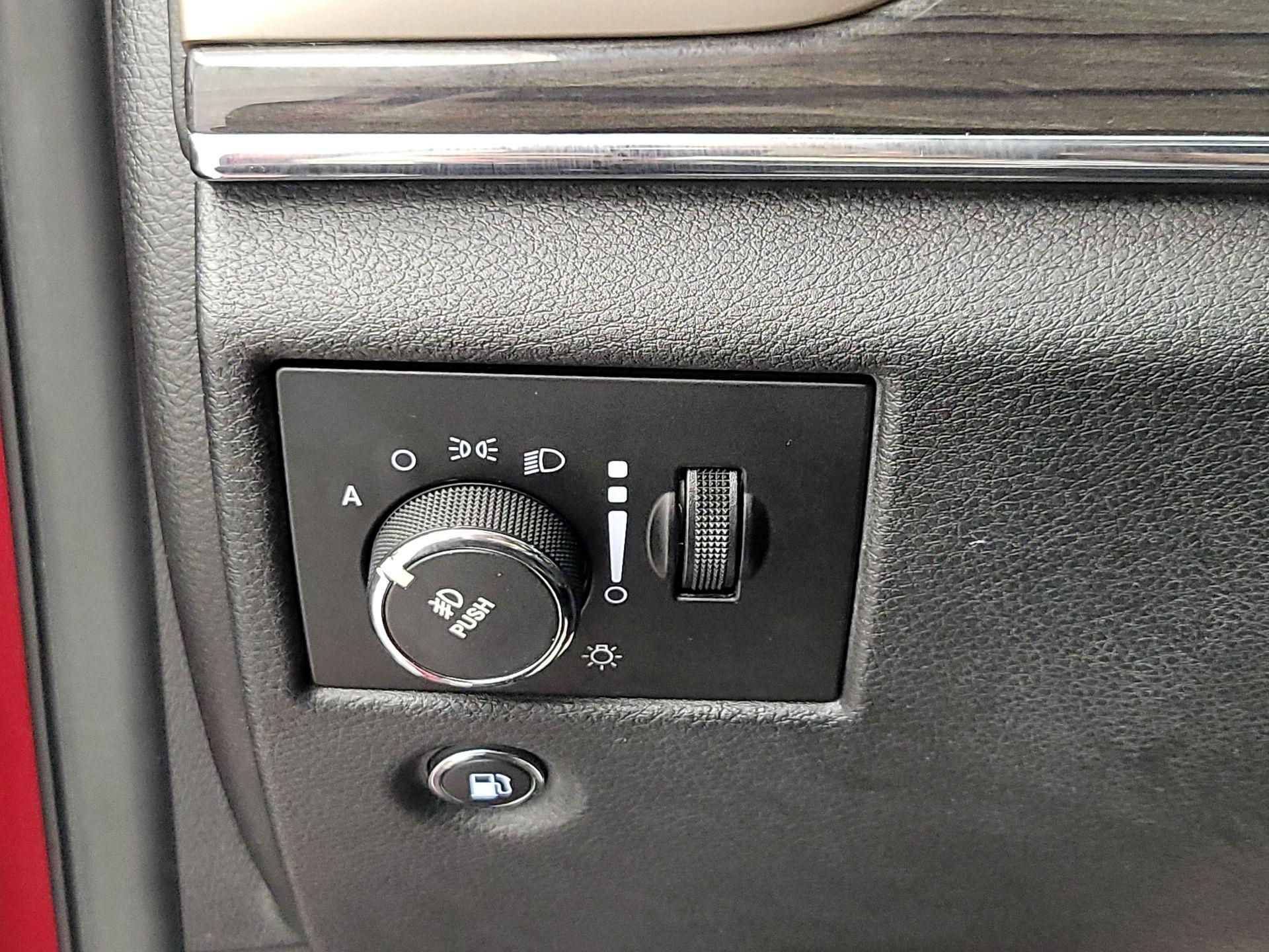 Thumbnail: 2014 Jeep Grand Cherokee - 13