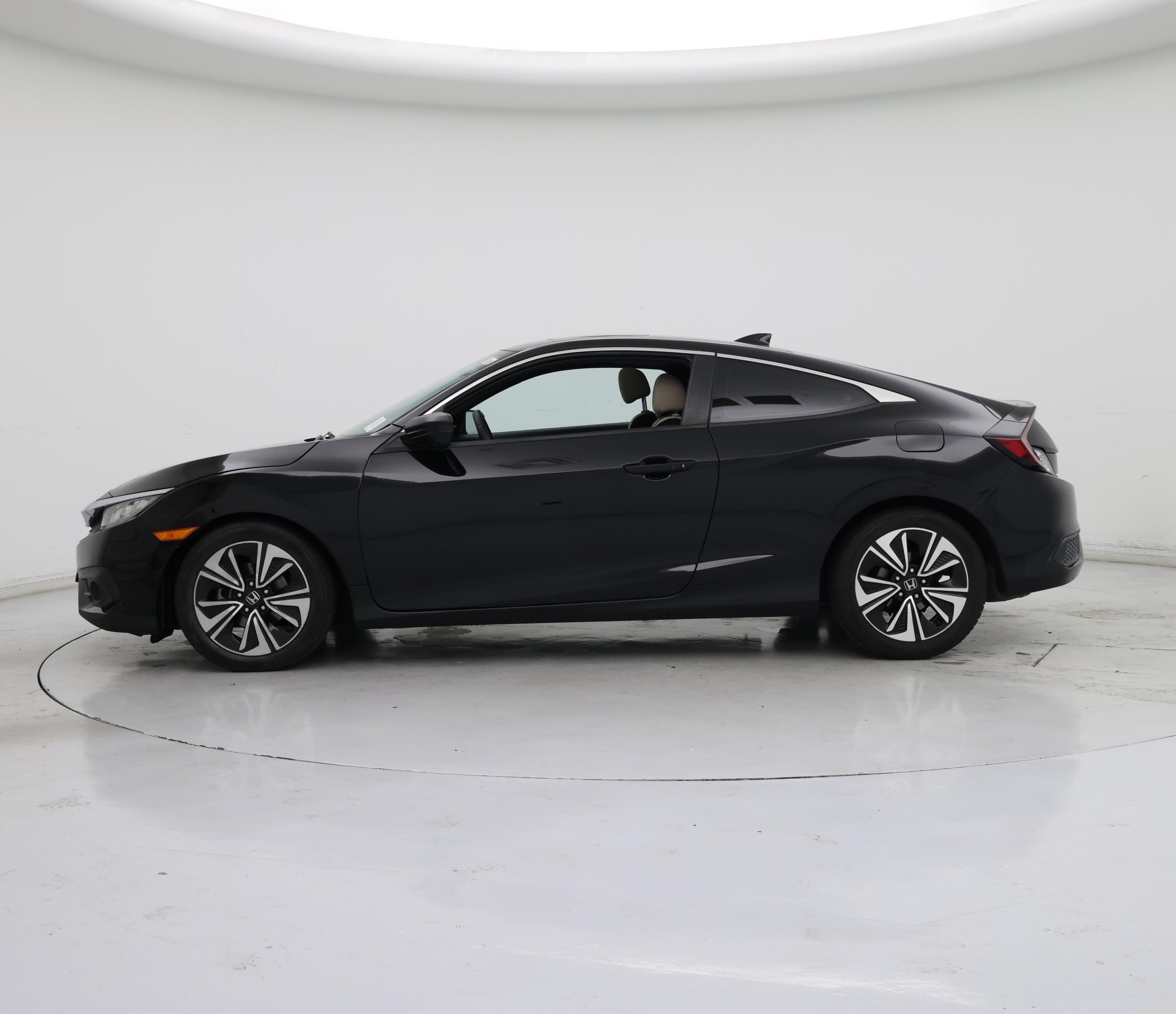Thumbnail: 2016 Honda Civic - 3