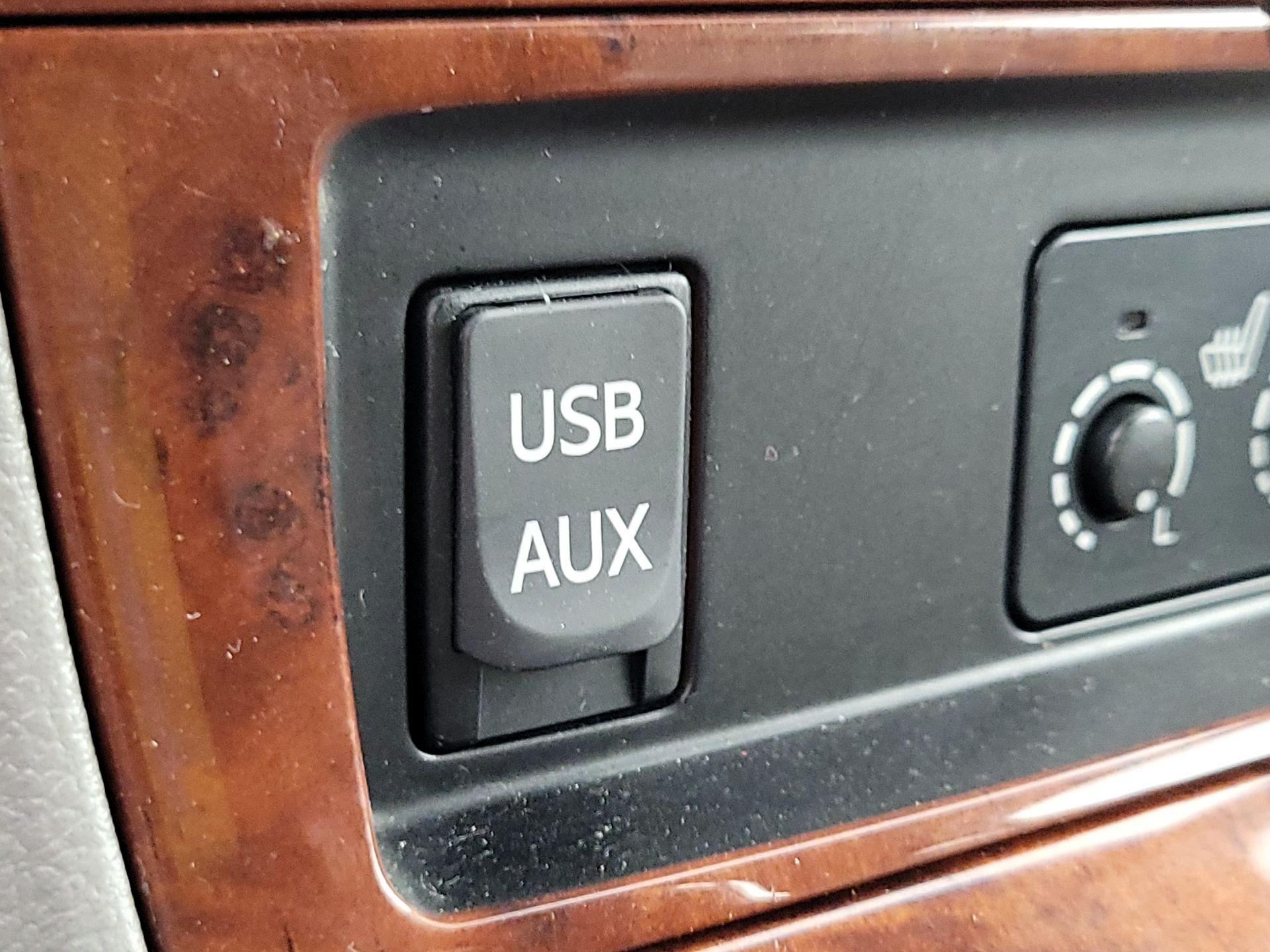 Thumbnail: 2013 Toyota Highlander - 18