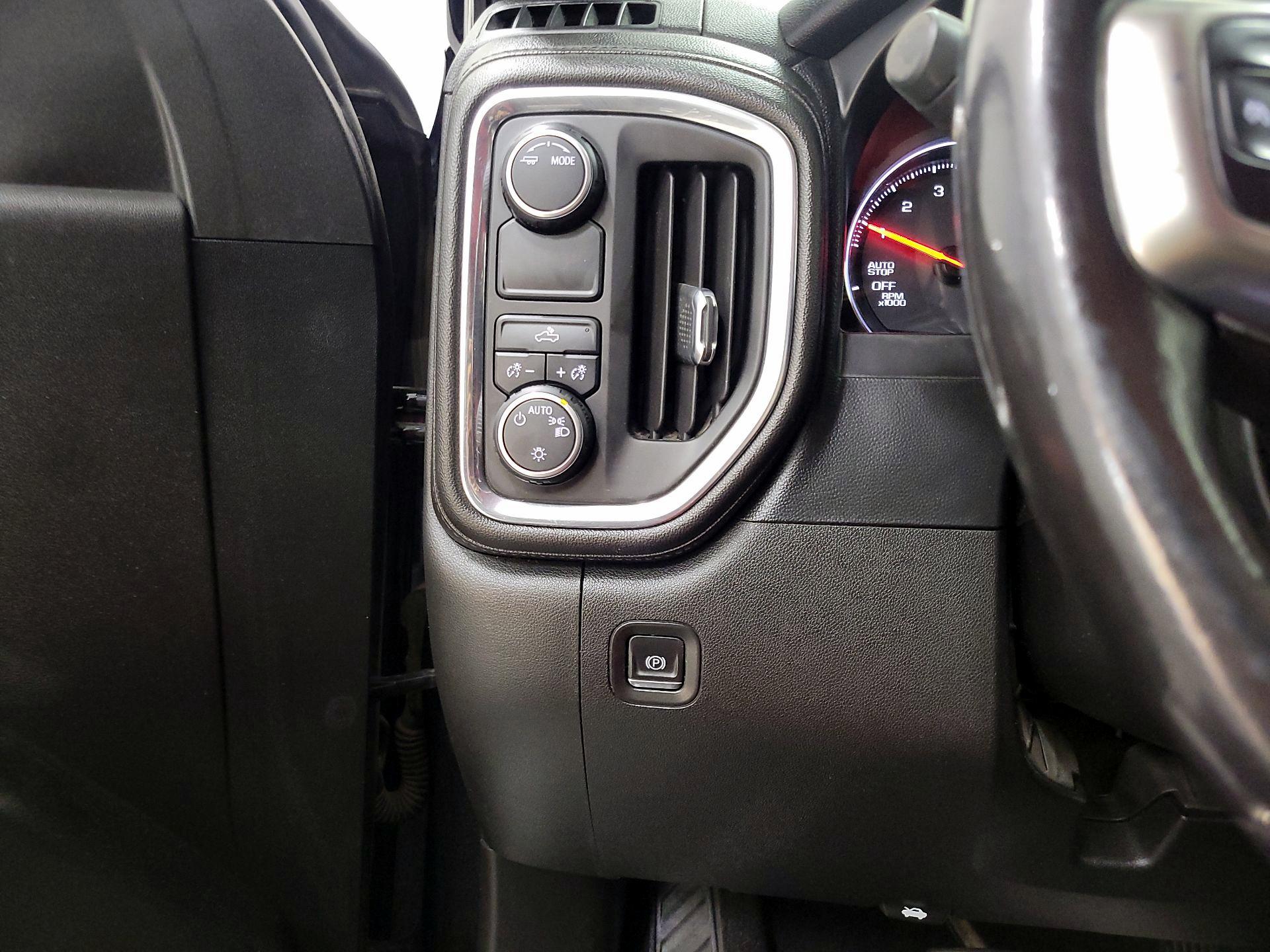 Thumbnail: 2020 Chevrolet Silverado 1500 - 13