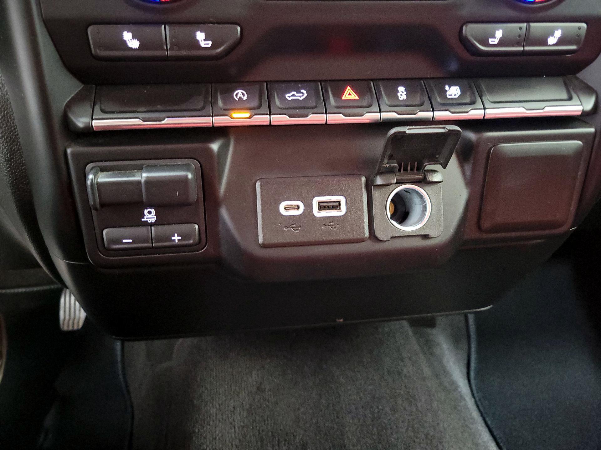 Thumbnail: 2020 Chevrolet Silverado 1500 - 18