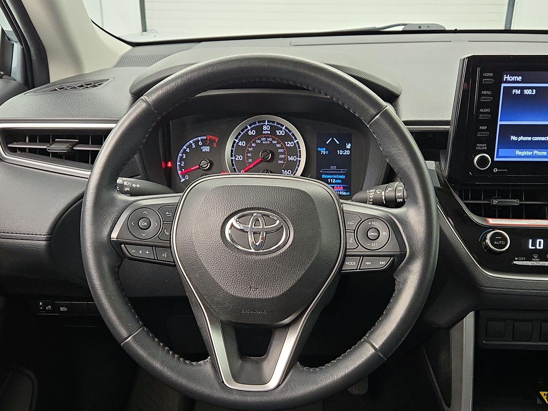 Thumbnail: 2022 Toyota Corolla Cross - 10