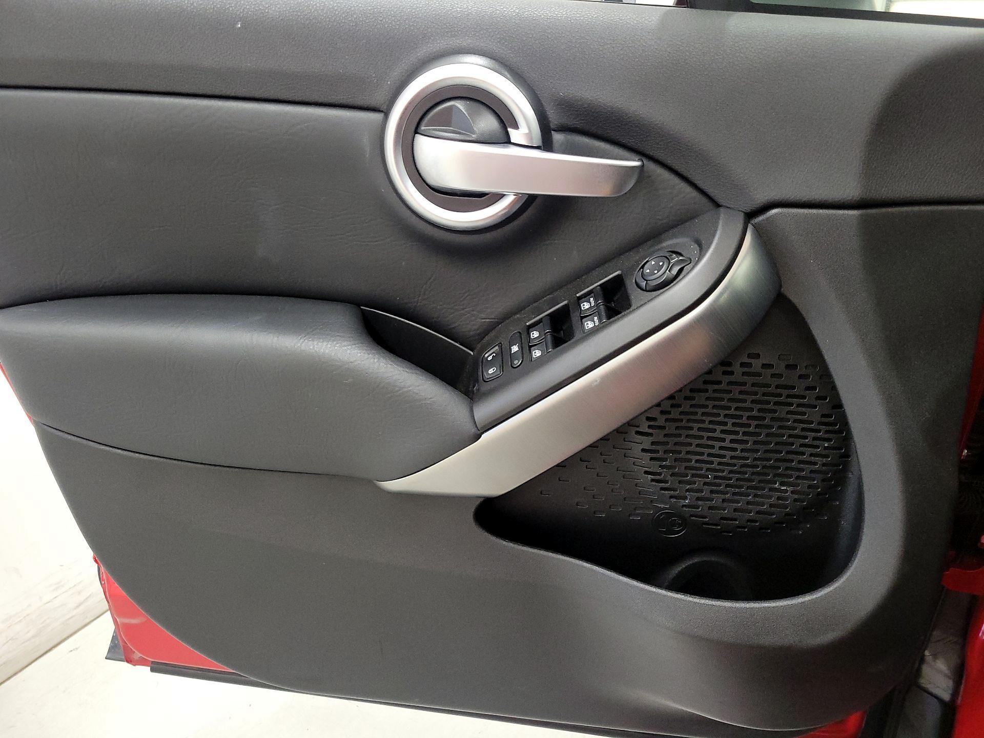 Thumbnail: 2016 Fiat 500X - 12