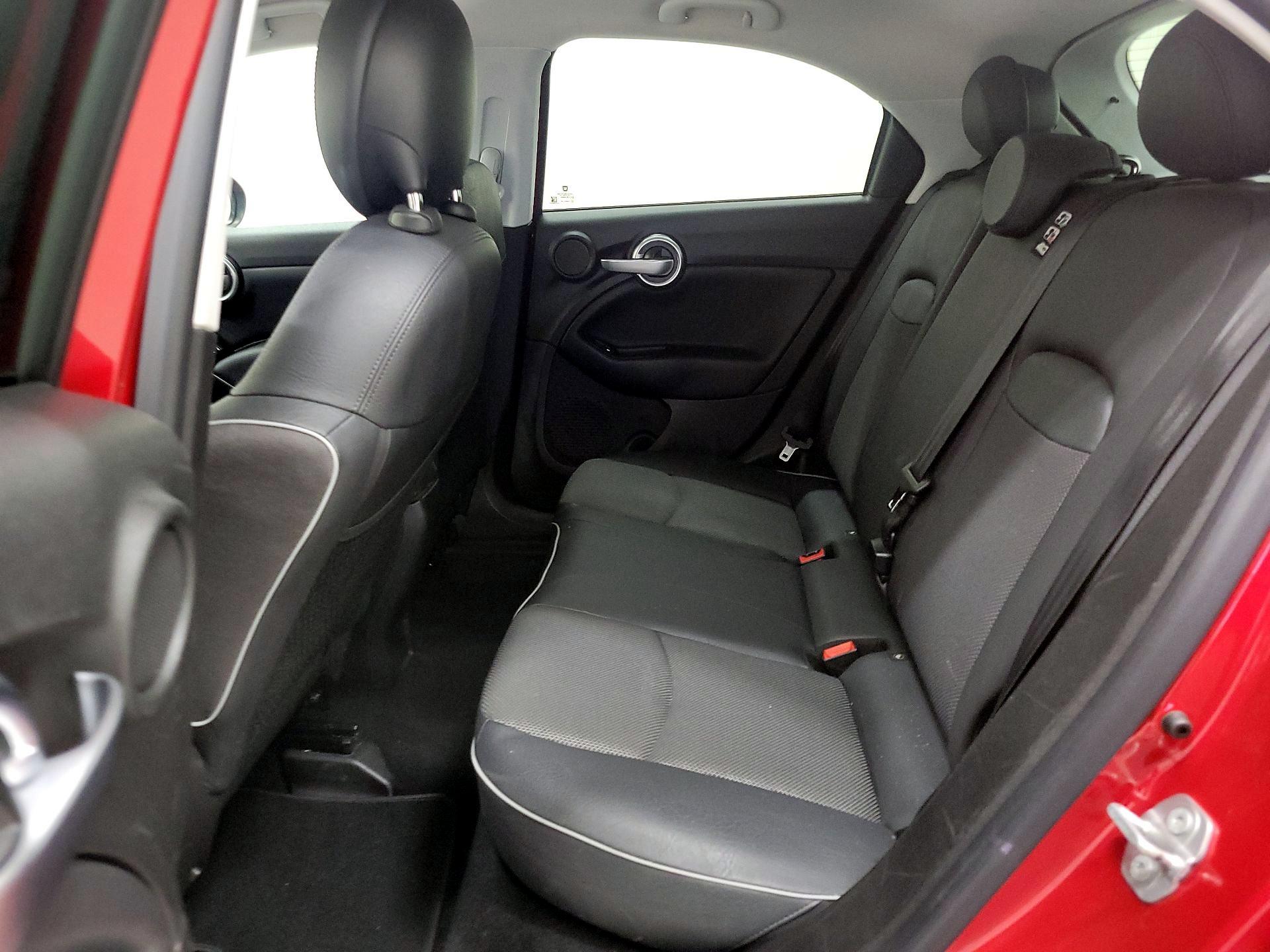 Thumbnail: 2016 Fiat 500X - 19