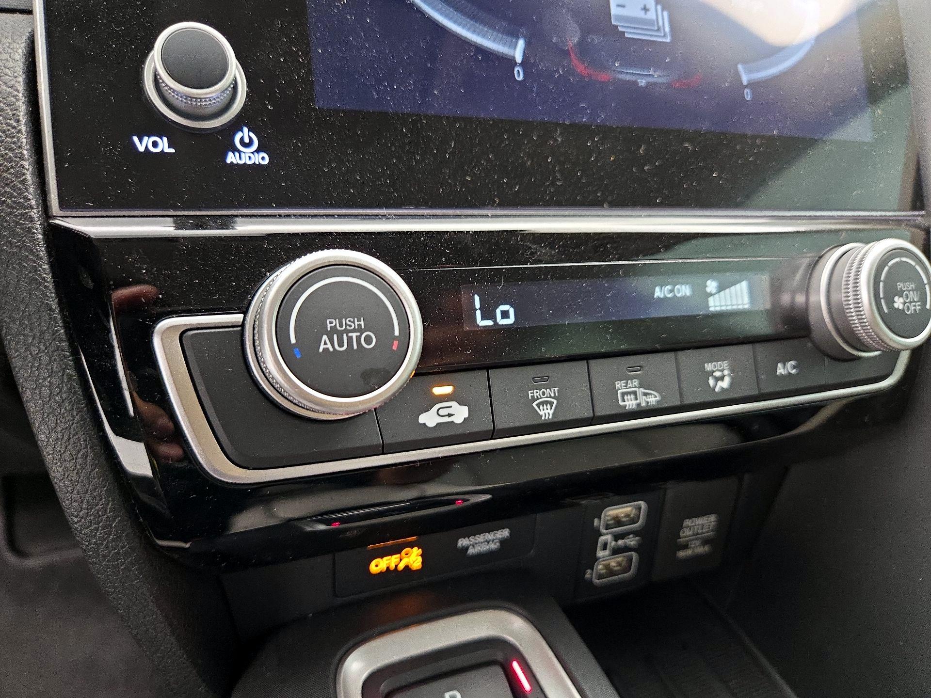 Thumbnail: 2020 Honda Insight - 16