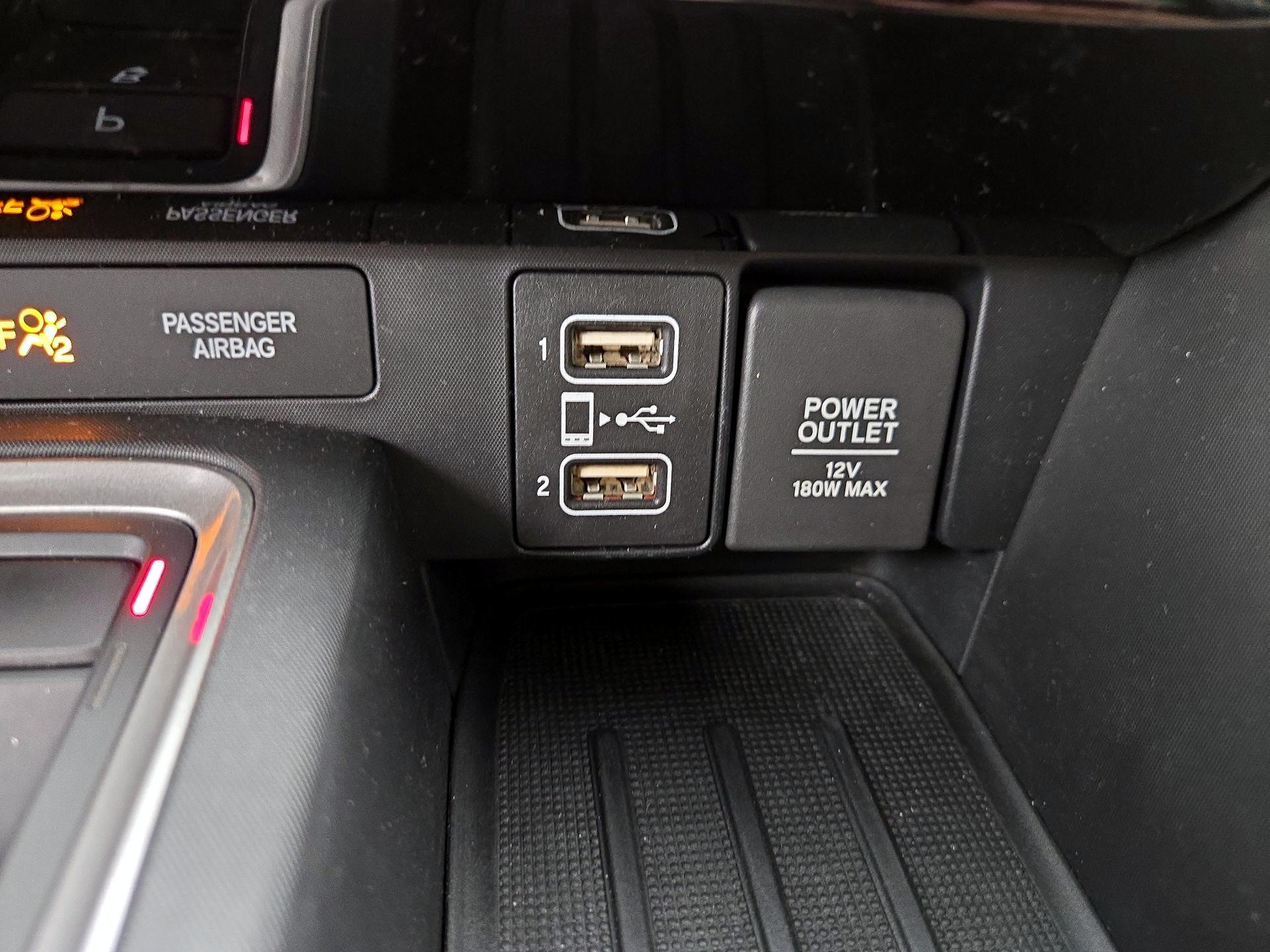Thumbnail: 2020 Honda Insight - 18