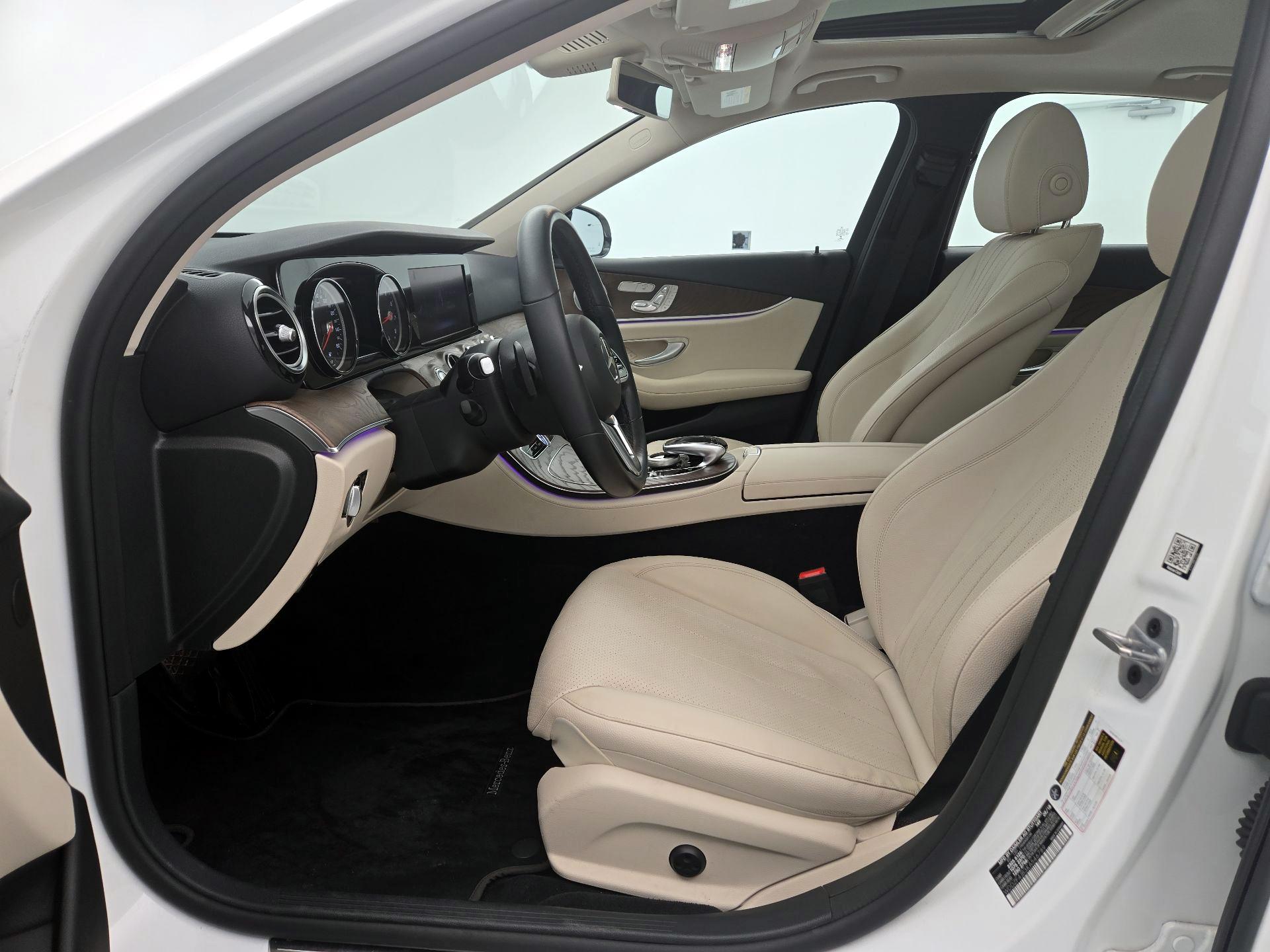 Thumbnail: 2019 Mercedes-Benz E-Class - 11