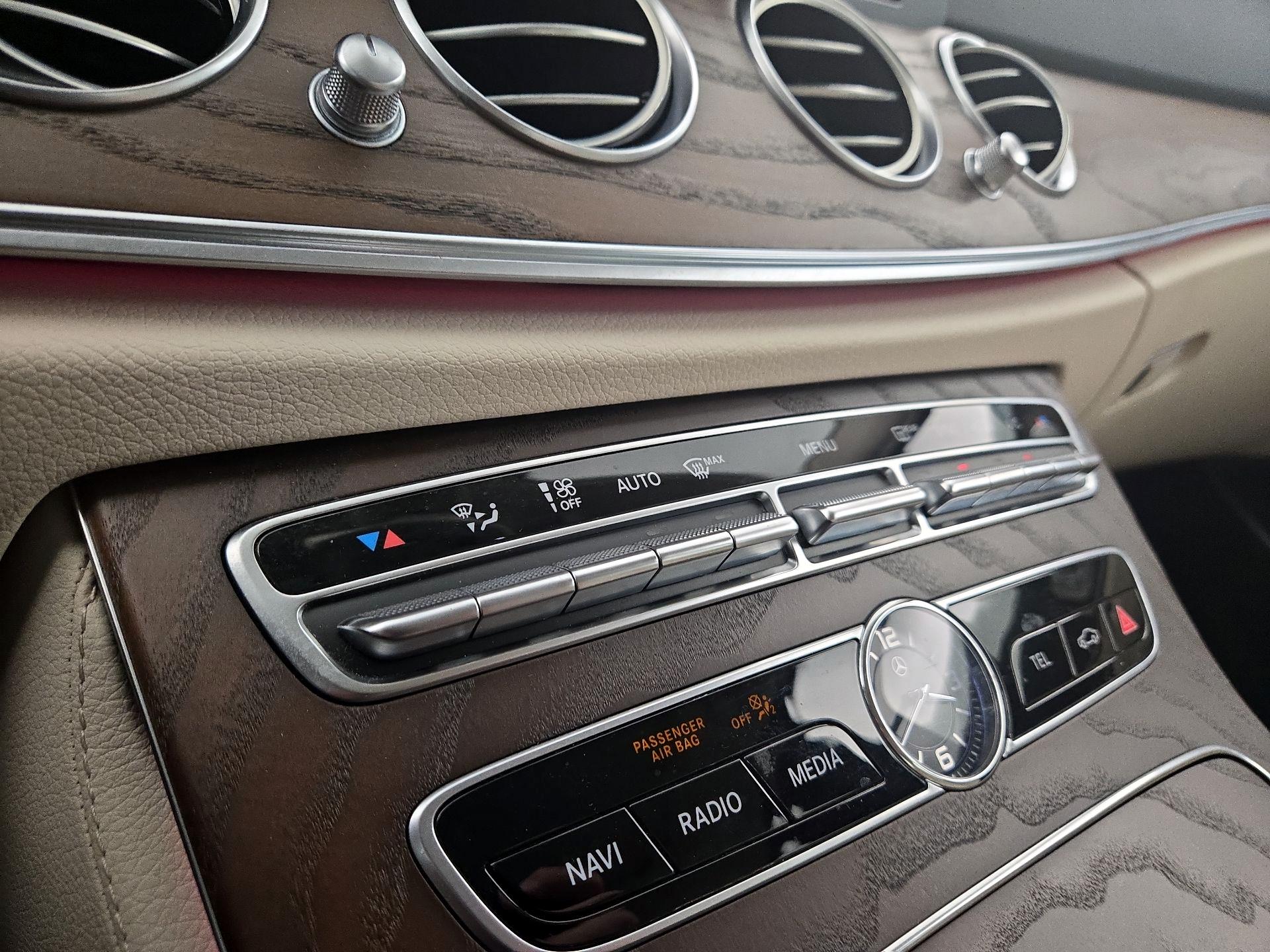 Thumbnail: 2019 Mercedes-Benz E-Class - 17