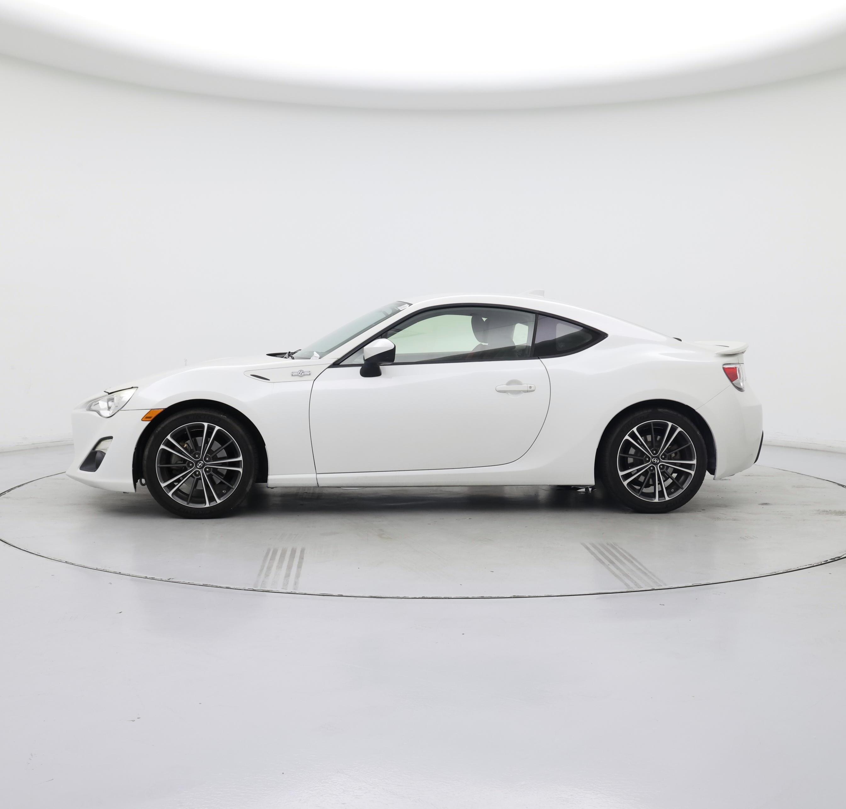 Thumbnail: 2015 Scion FR-S - 3