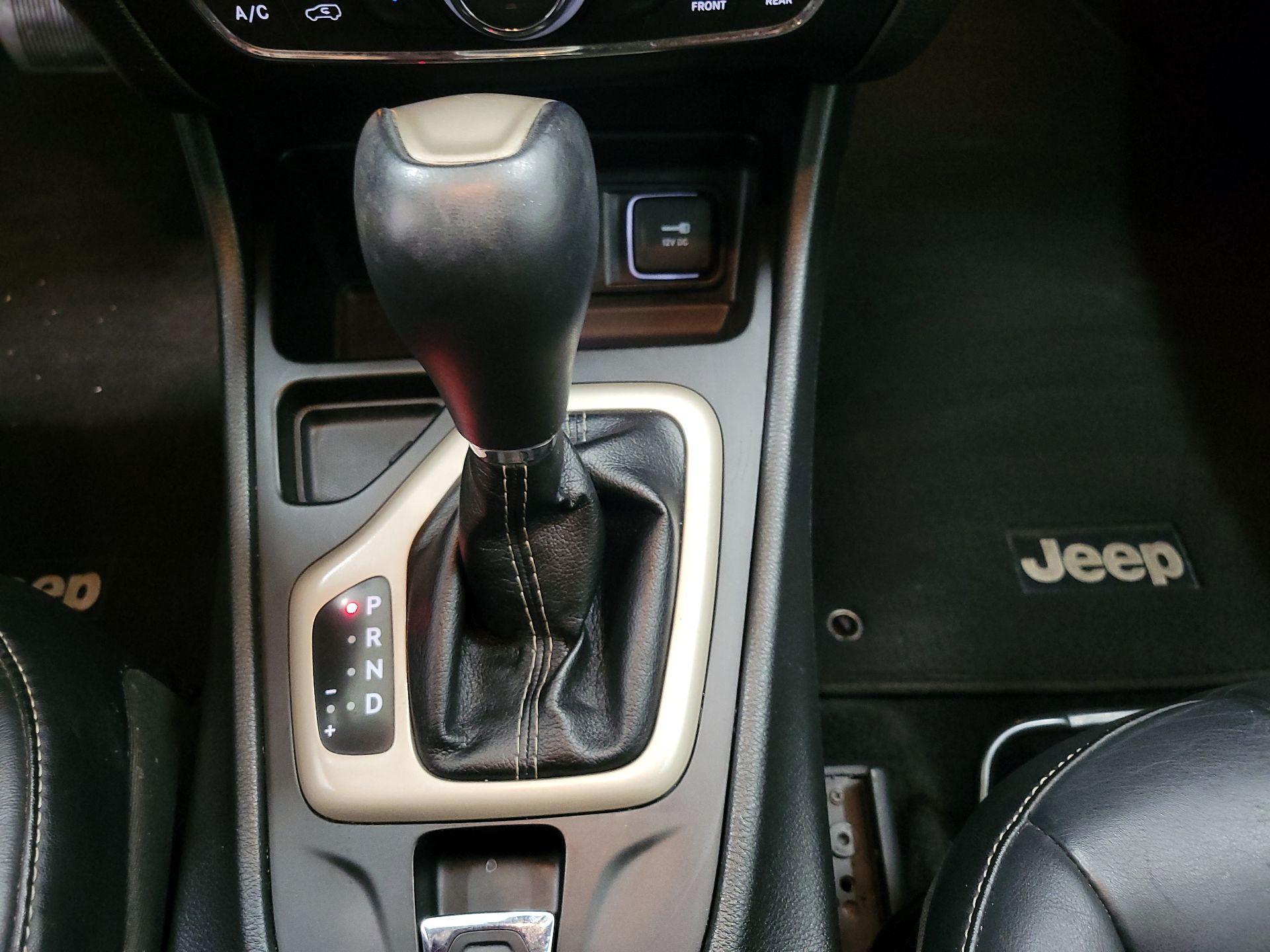 Thumbnail: 2014 Jeep Cherokee - 18