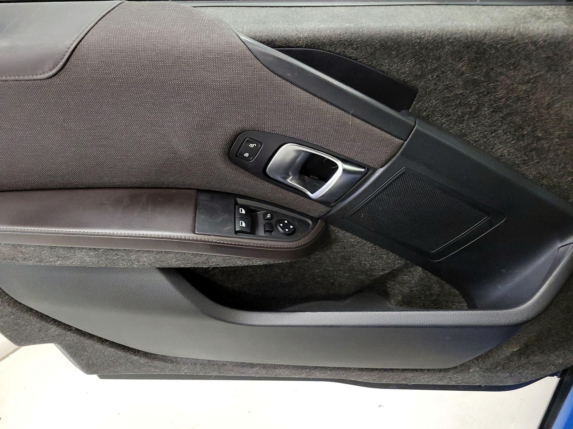 Thumbnail: 2017 BMW i3 - 12