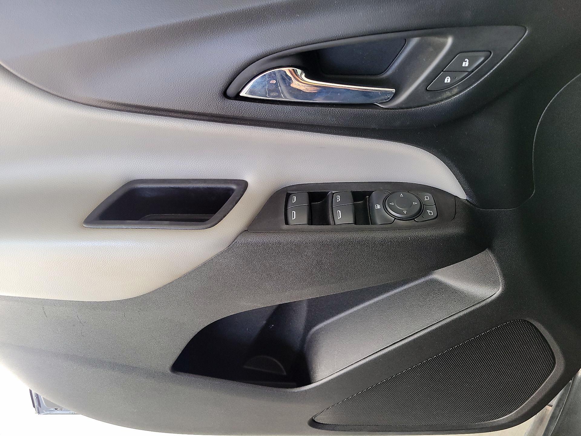 Thumbnail: 2019 Chevrolet Equinox - 12