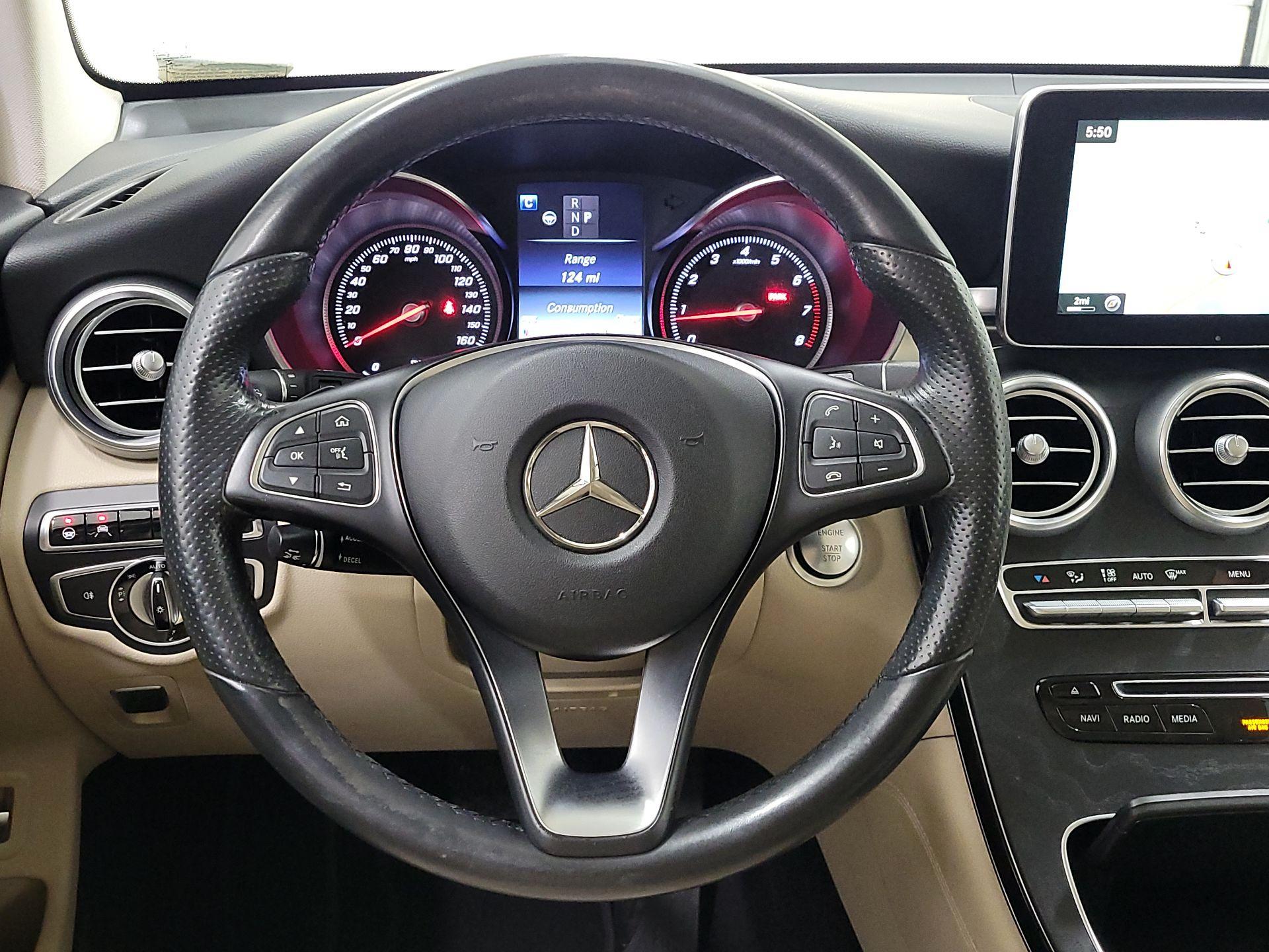 Thumbnail: 2016 Mercedes-Benz GLC - 10