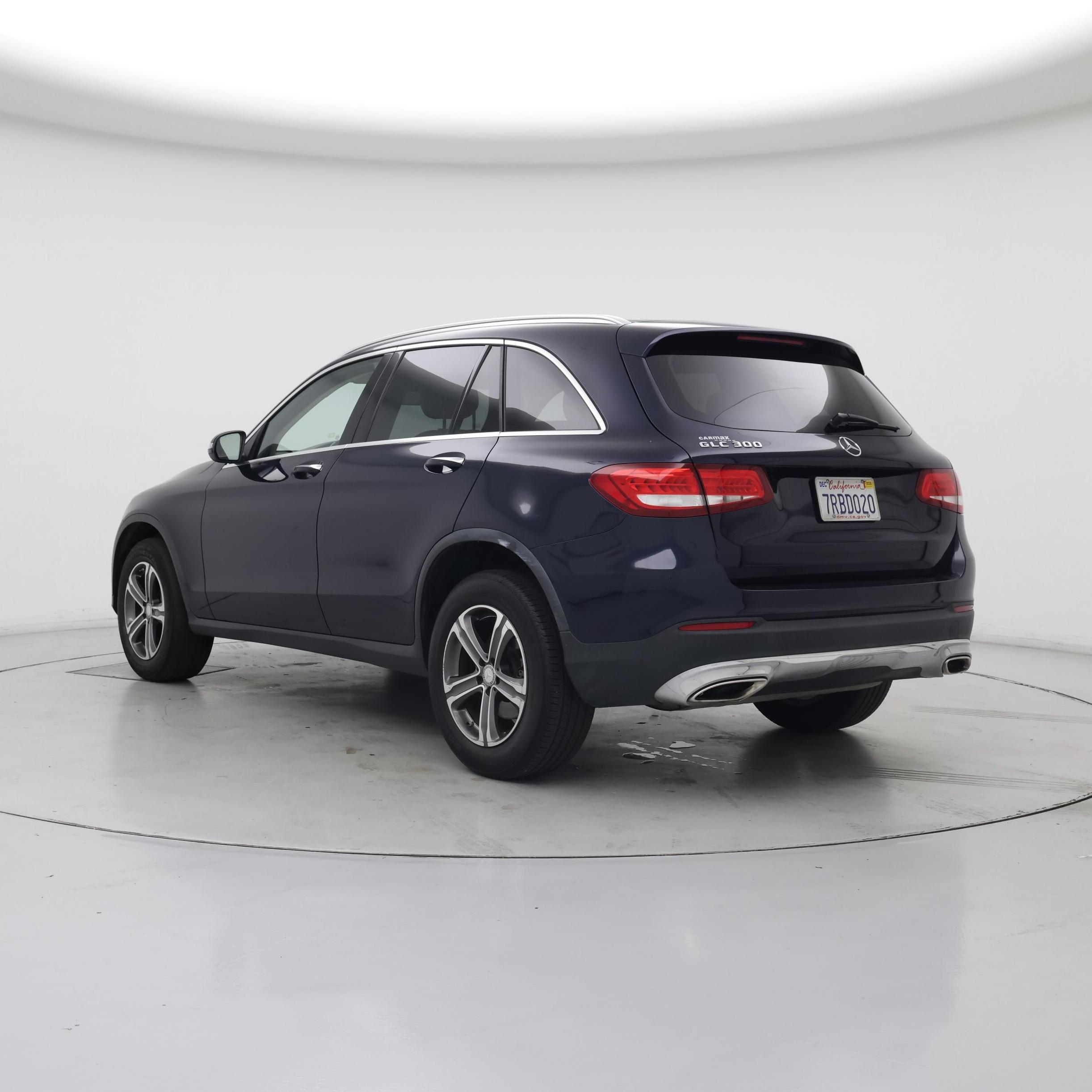 Thumbnail: 2016 Mercedes-Benz GLC - 2