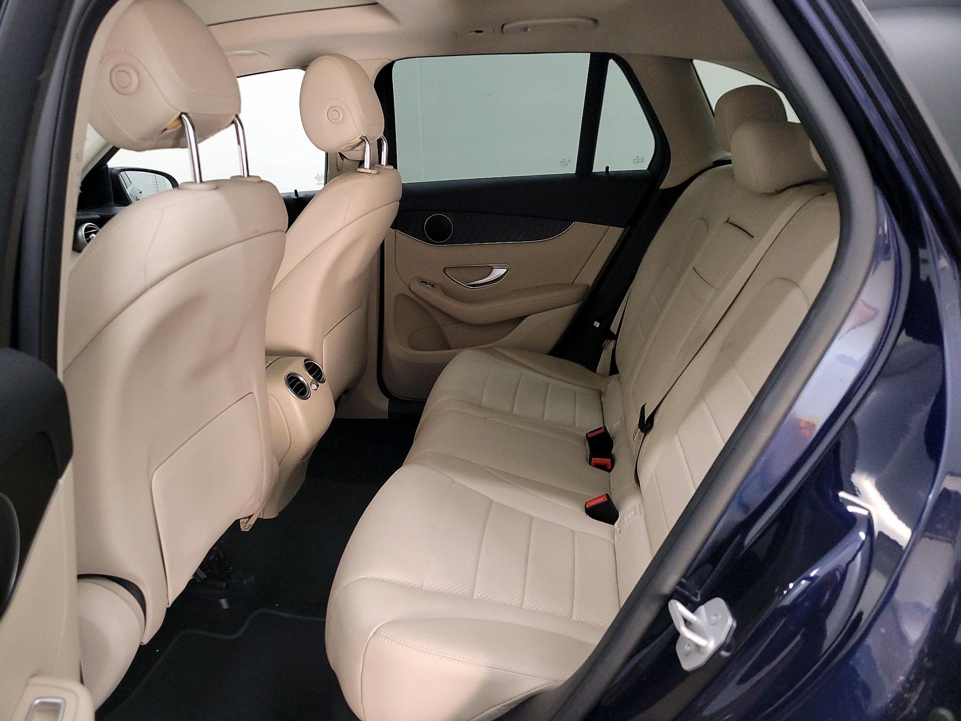 Thumbnail: 2016 Mercedes-Benz GLC - 20