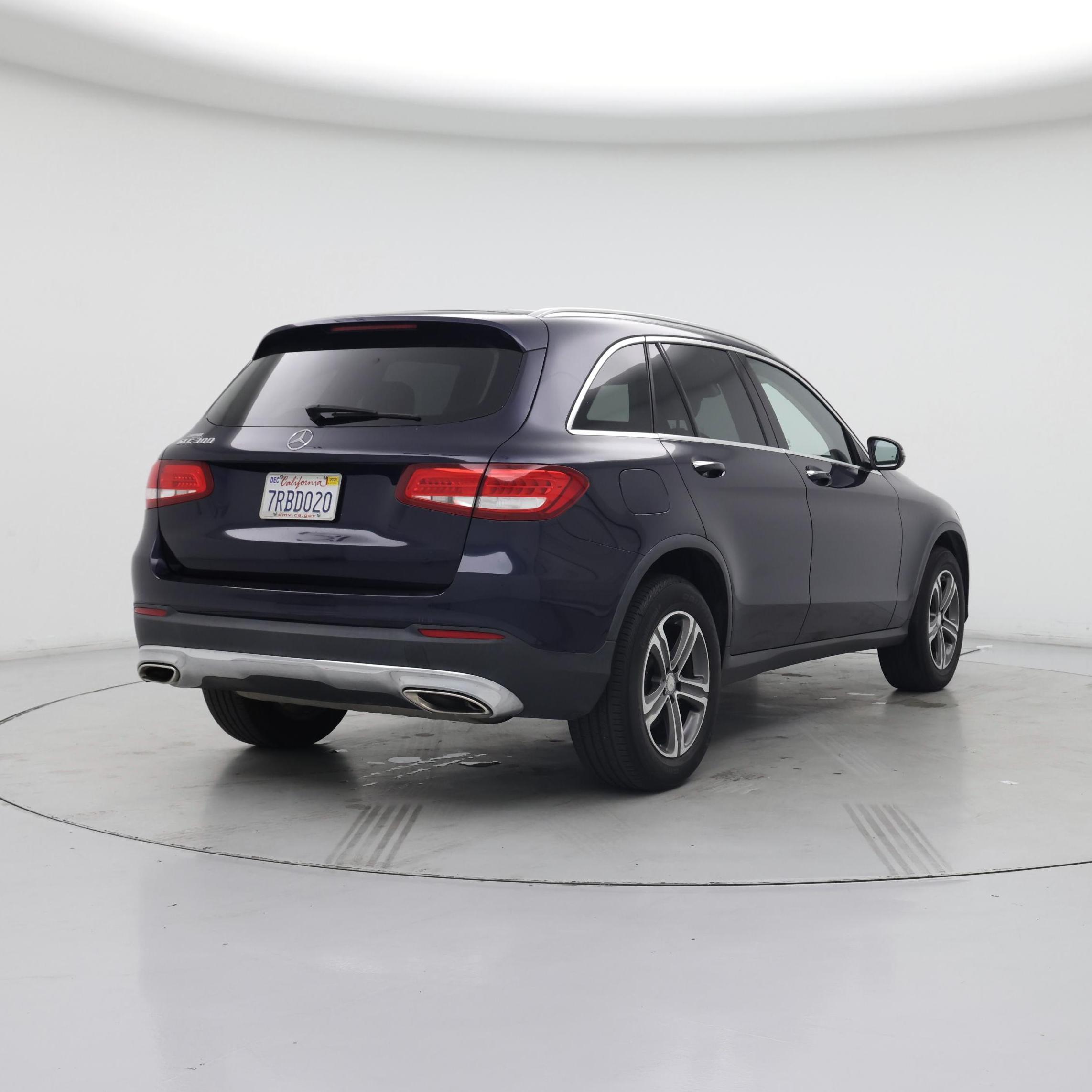 Thumbnail: 2016 Mercedes-Benz GLC - 8