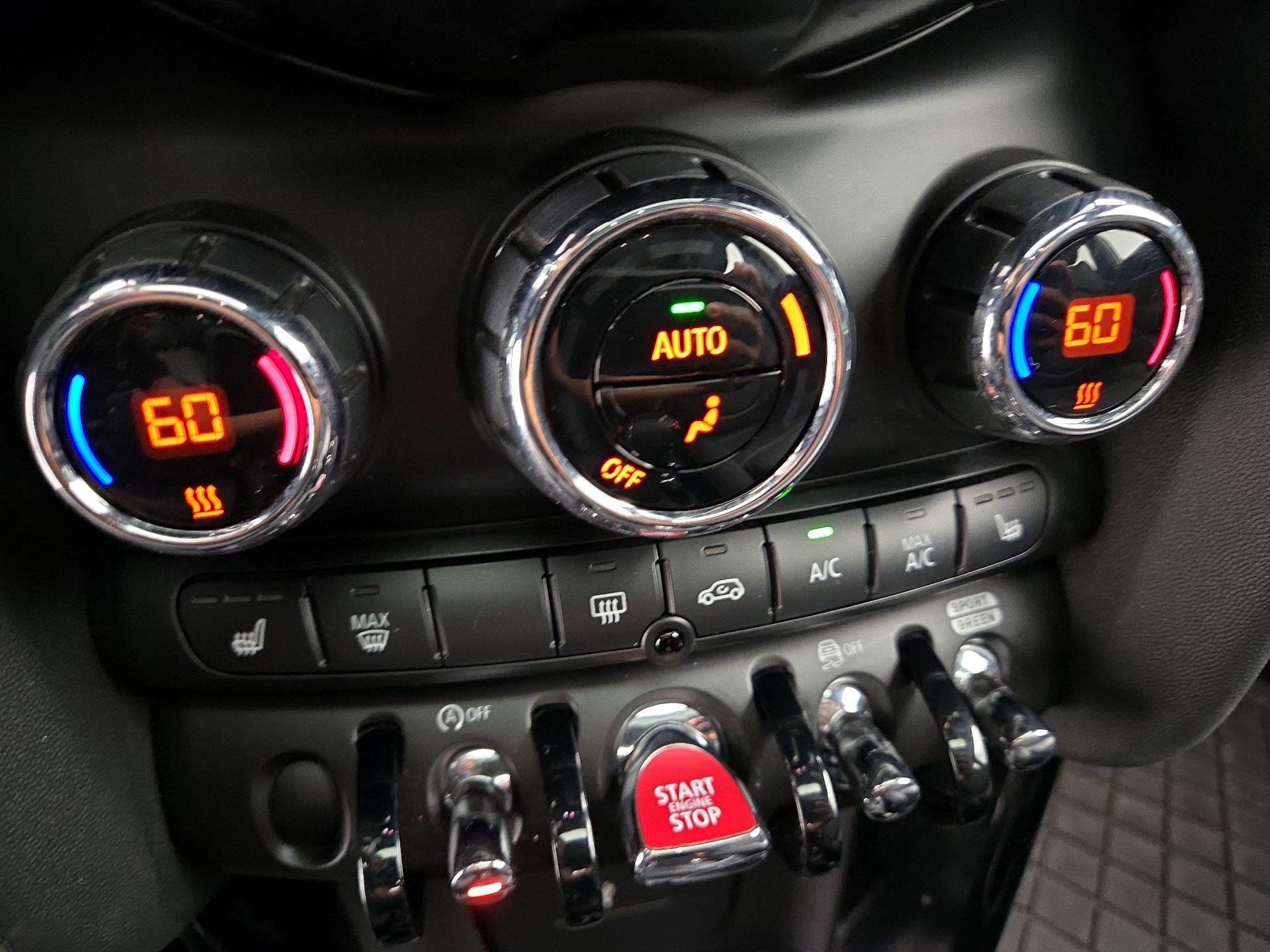 Thumbnail: 2023 MINI Cooper Hardtop - 16
