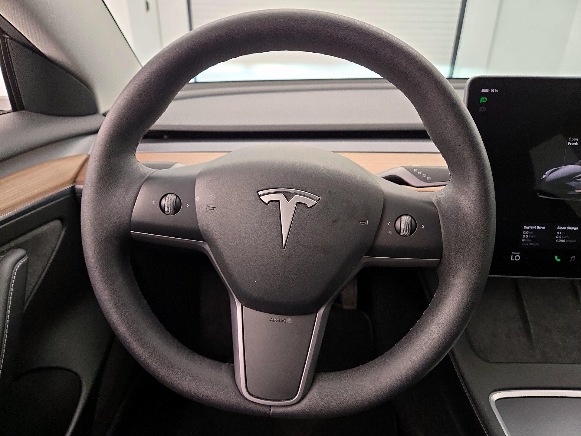 Thumbnail: 2023 Tesla Model 3 - 10