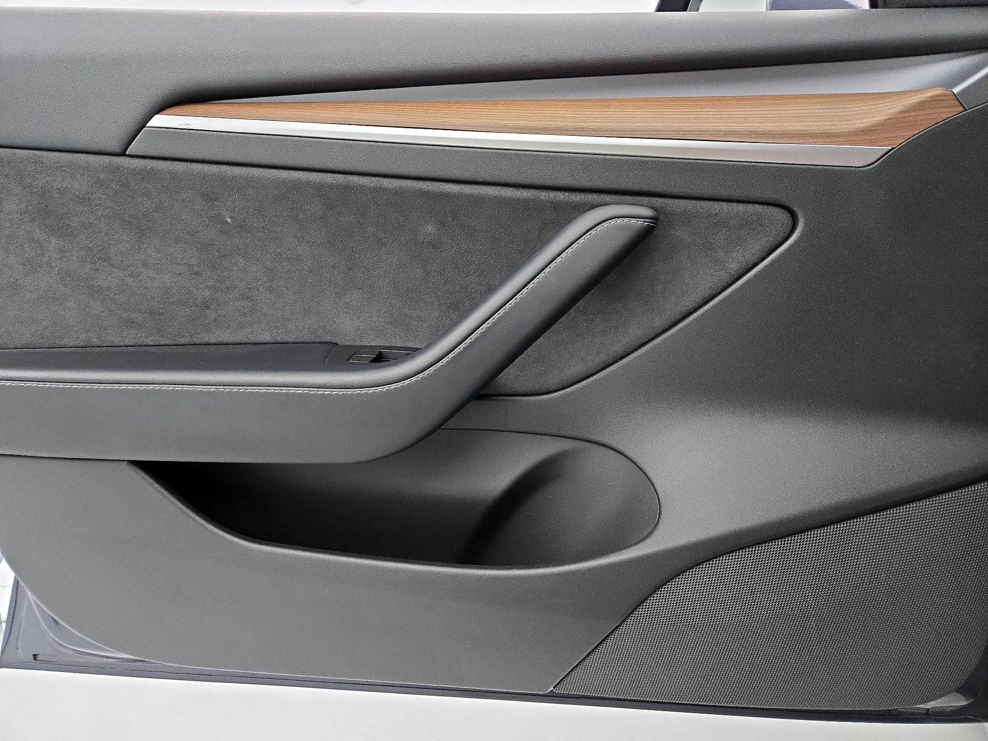 Thumbnail: 2023 Tesla Model 3 - 12