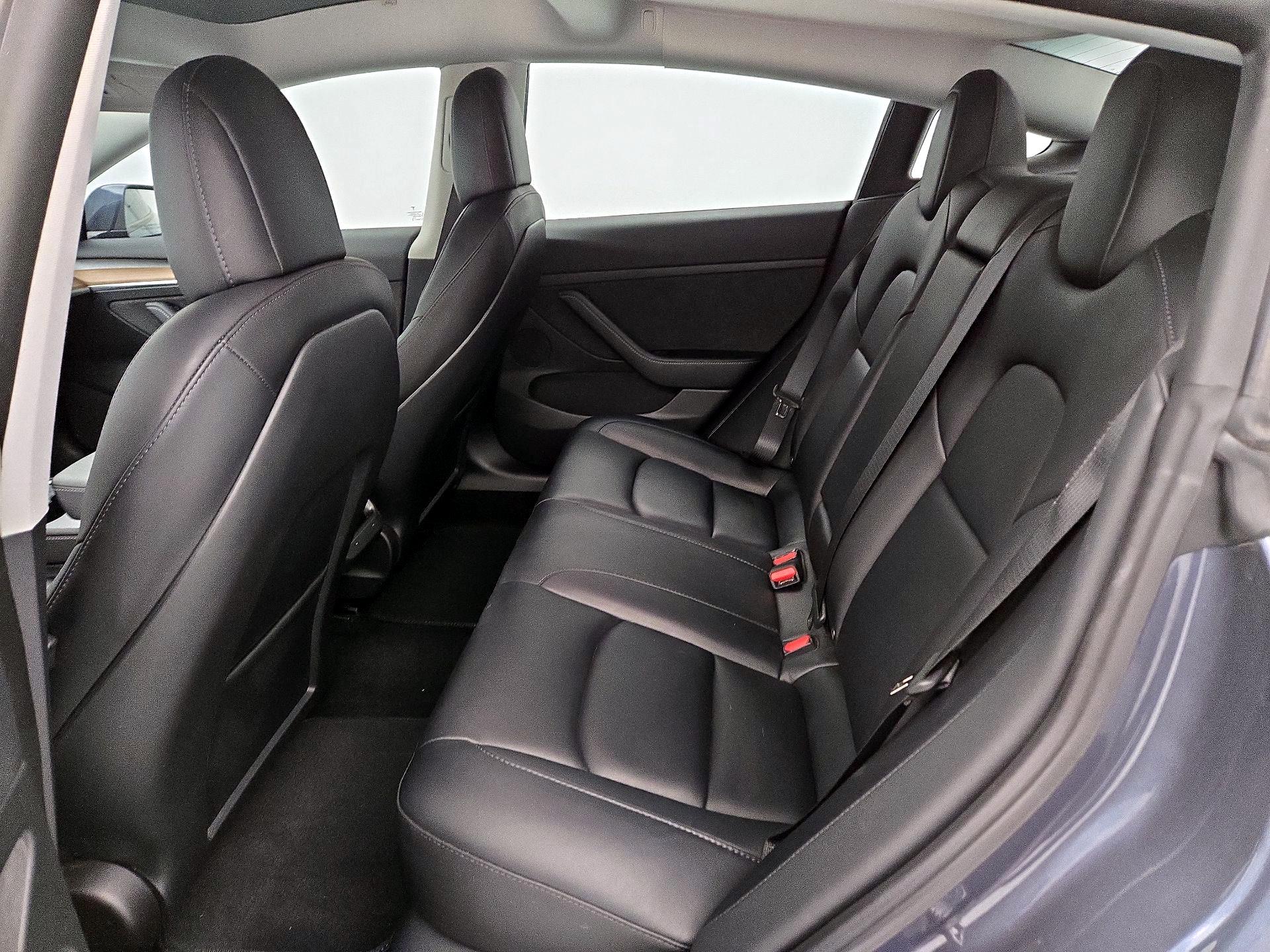 Thumbnail: 2023 Tesla Model 3 - 19