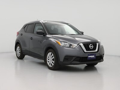 Gray 2019 Nissan Kicks S
