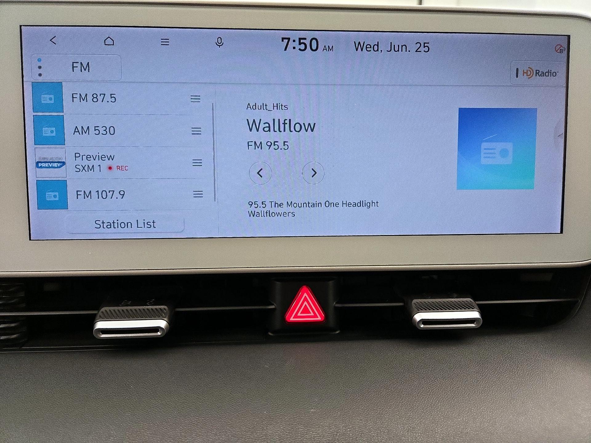 Thumbnail: 2022 Hyundai Ioniq 5 - 16