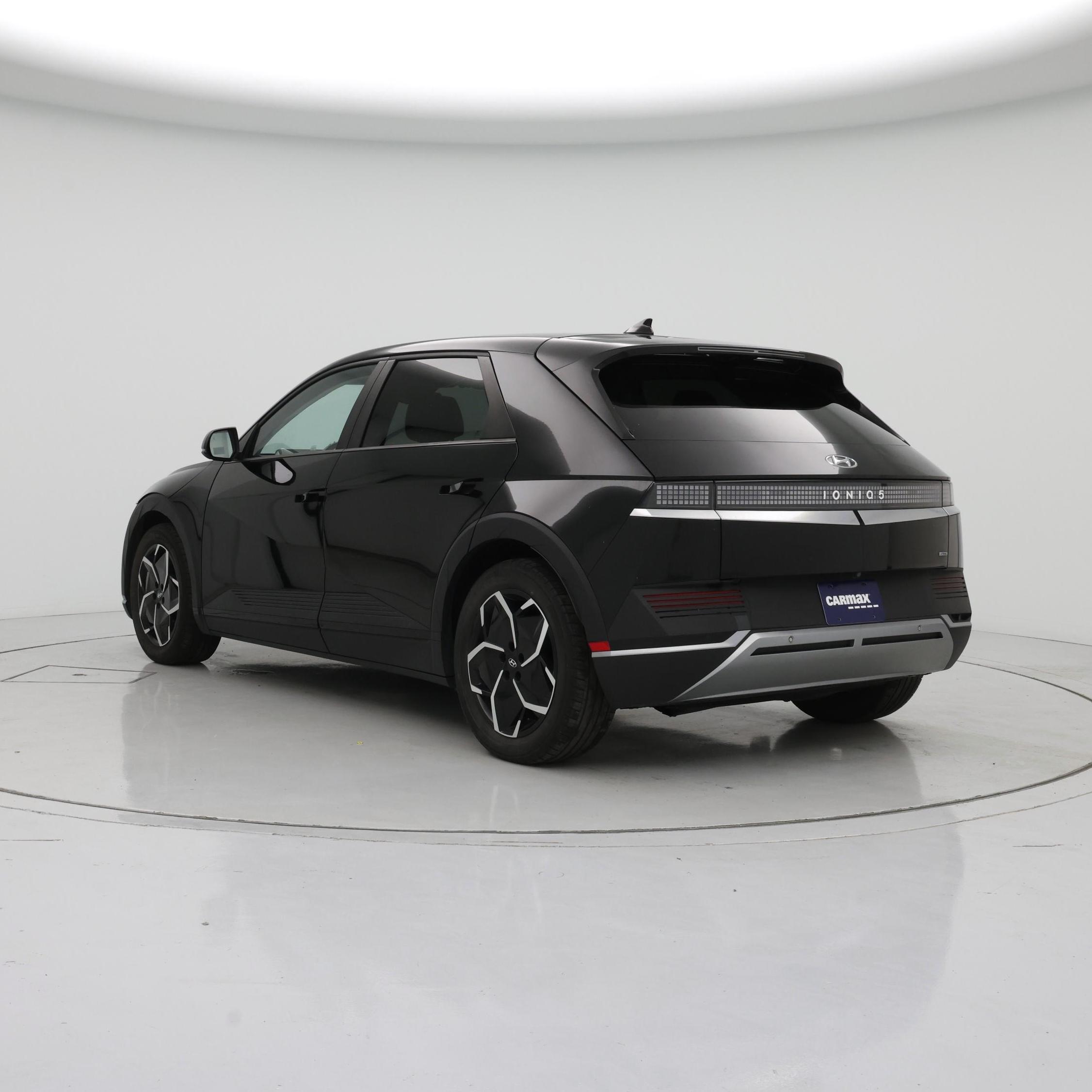 Thumbnail: 2022 Hyundai Ioniq 5 - 2