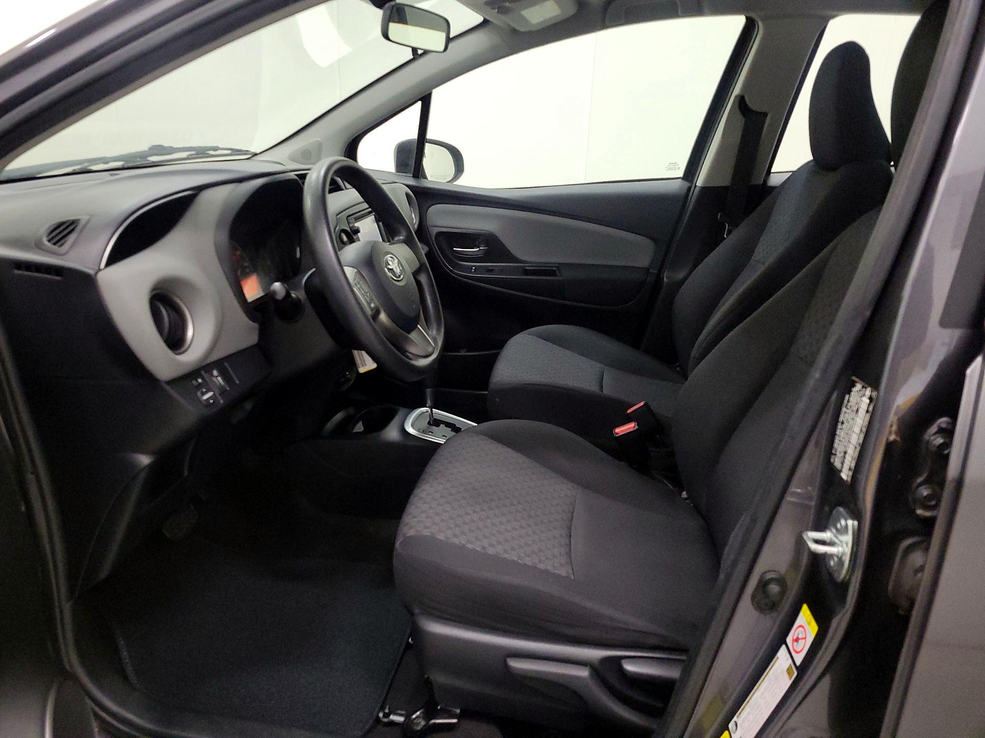 Thumbnail: 2016 Toyota Yaris - 11